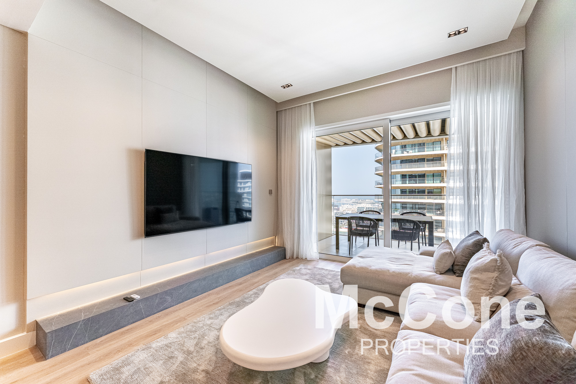 2 Bedroom Apartment for Sale in Grand Bleu Tower 2, Dubai Harbour — photo 4 of 18