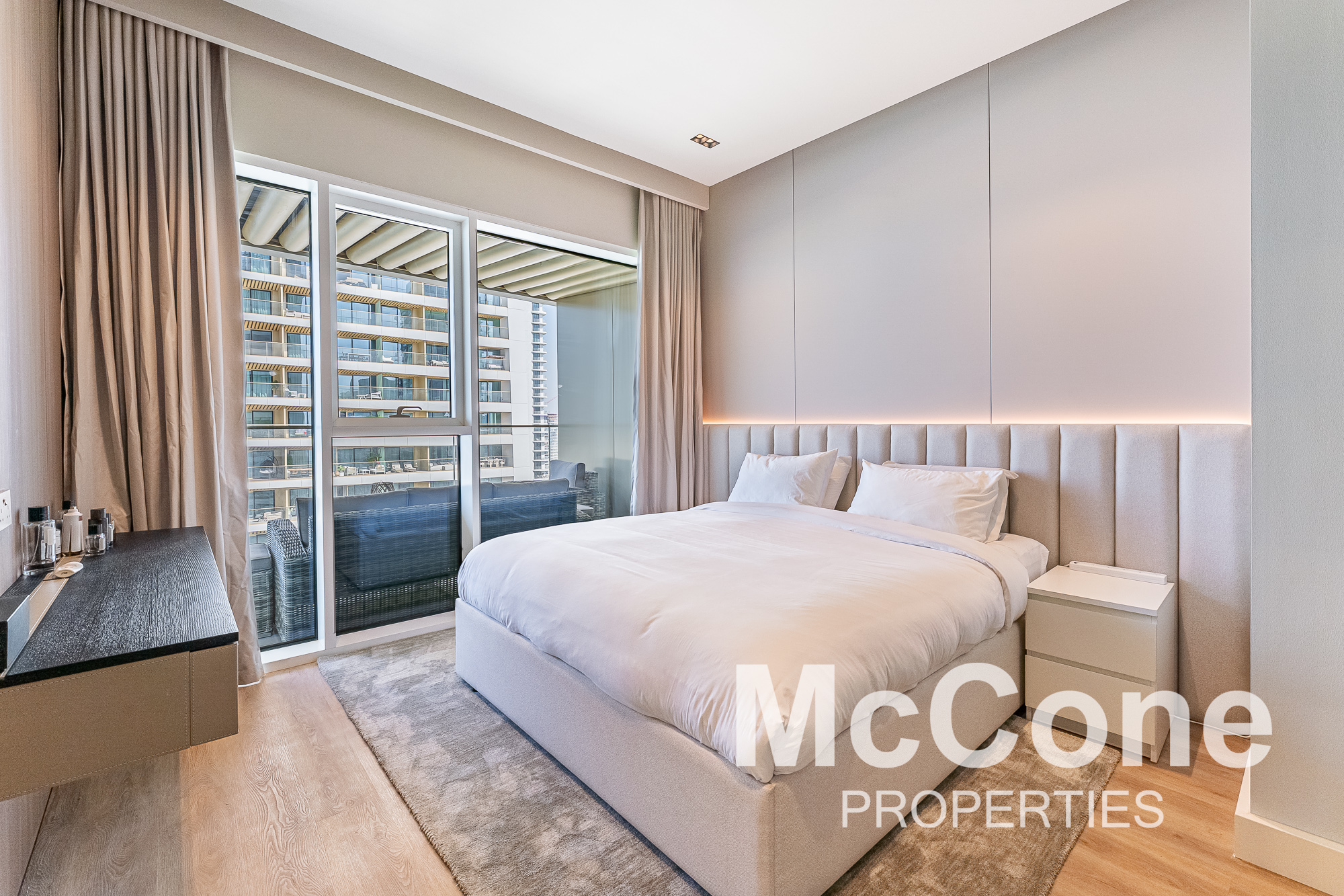 2 Bedroom Apartment for Sale in Grand Bleu Tower 2, Dubai Harbour — photo 6 of 18