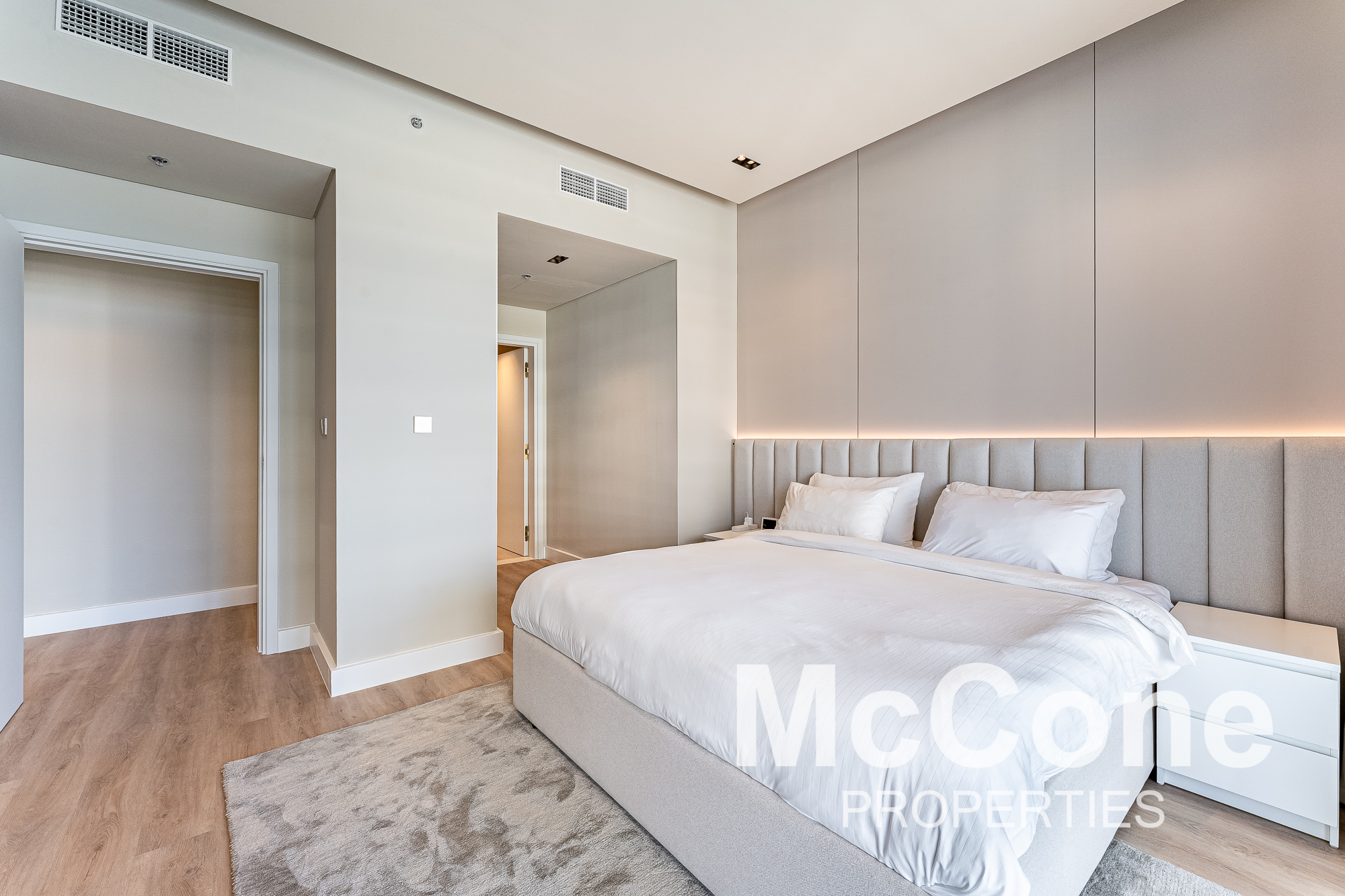 2 Bedroom Apartment for Sale in Grand Bleu Tower 2, Dubai Harbour — photo 9 of 18