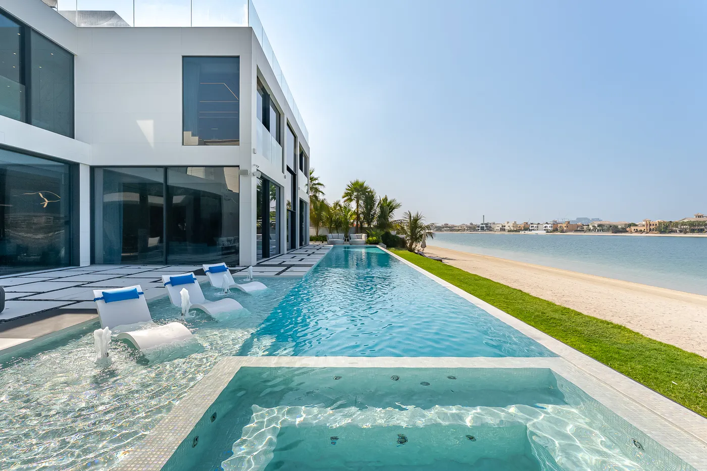 Signature Villas Frond E, Dubai
