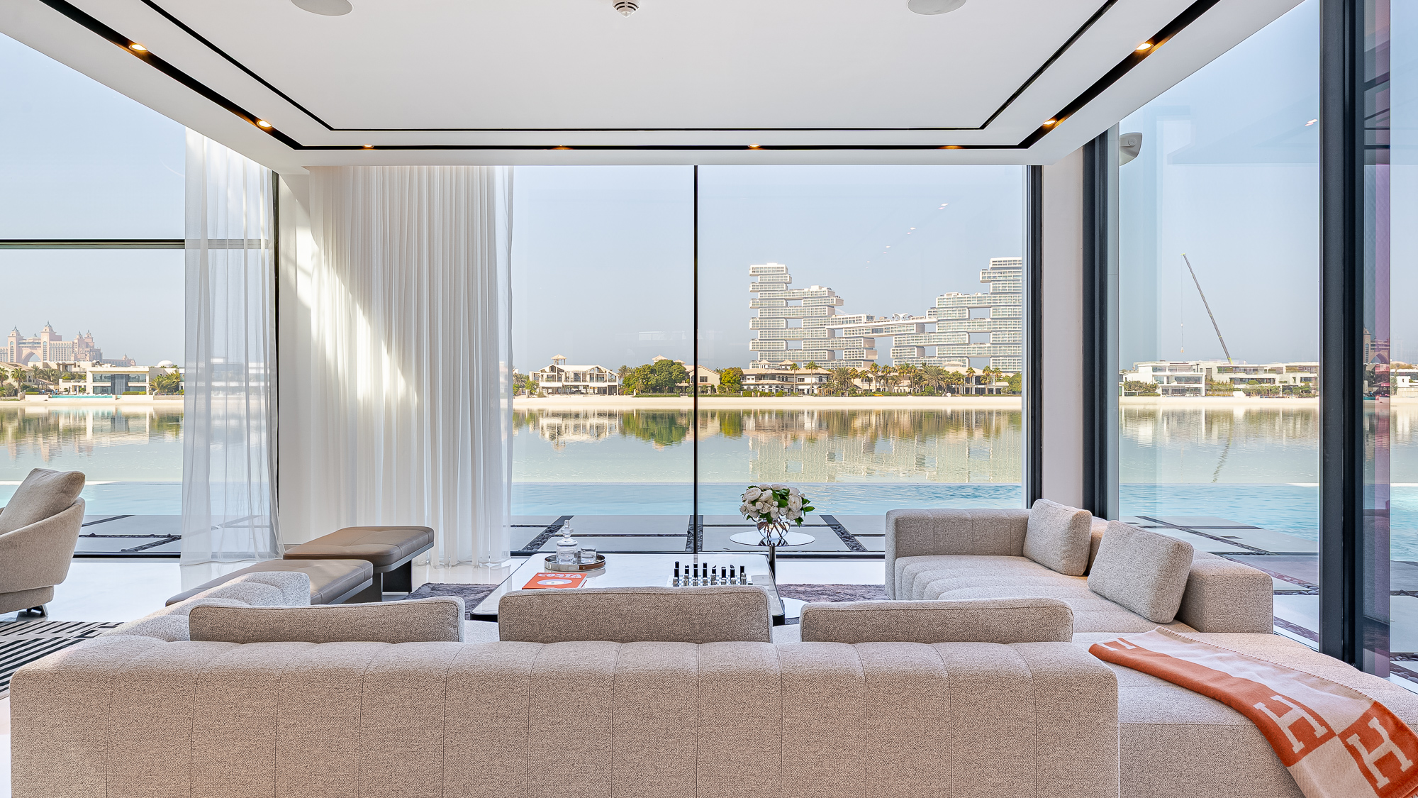5 Bedroom Villa for Sale in Signature Villas Frond E, Palm Jumeirah — photograph 15 of 89