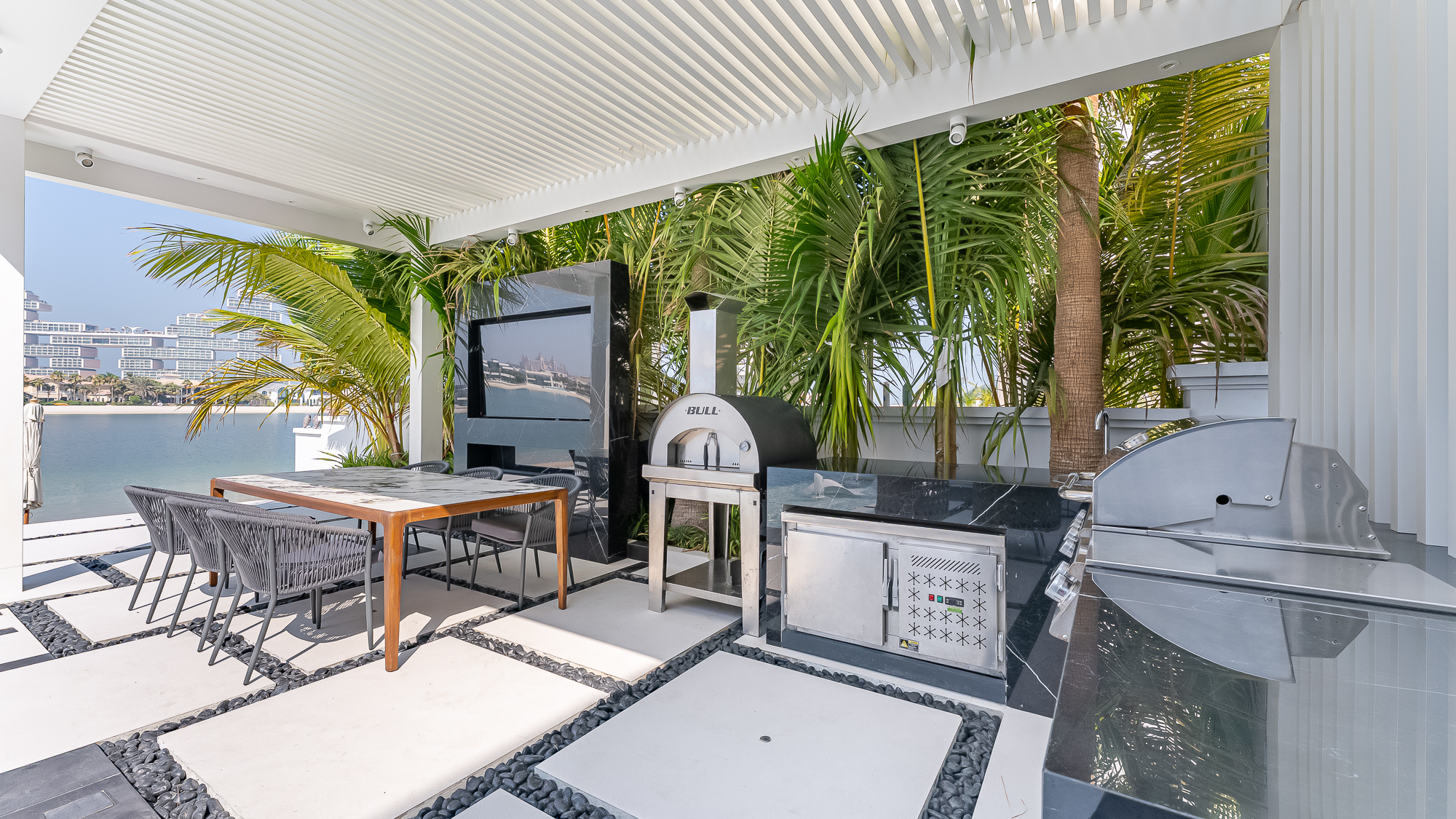 5 Bedroom Villa for Sale in Signature Villas Frond E, Palm Jumeirah — photograph 16 of 89