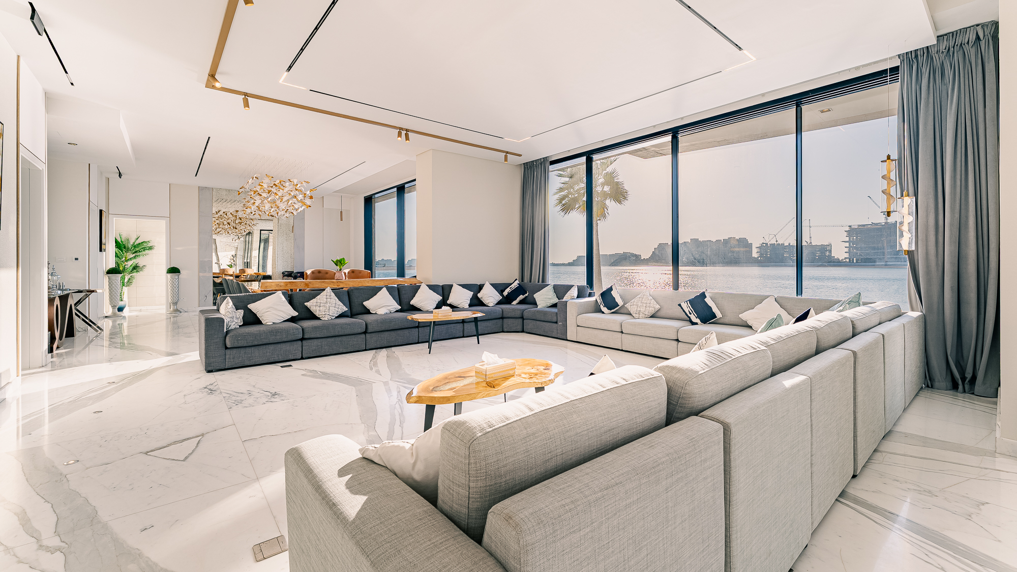6 Bedroom Villa for Sale in Signature Villas Frond I, Palm Jumeirah — photo 3 of 51
