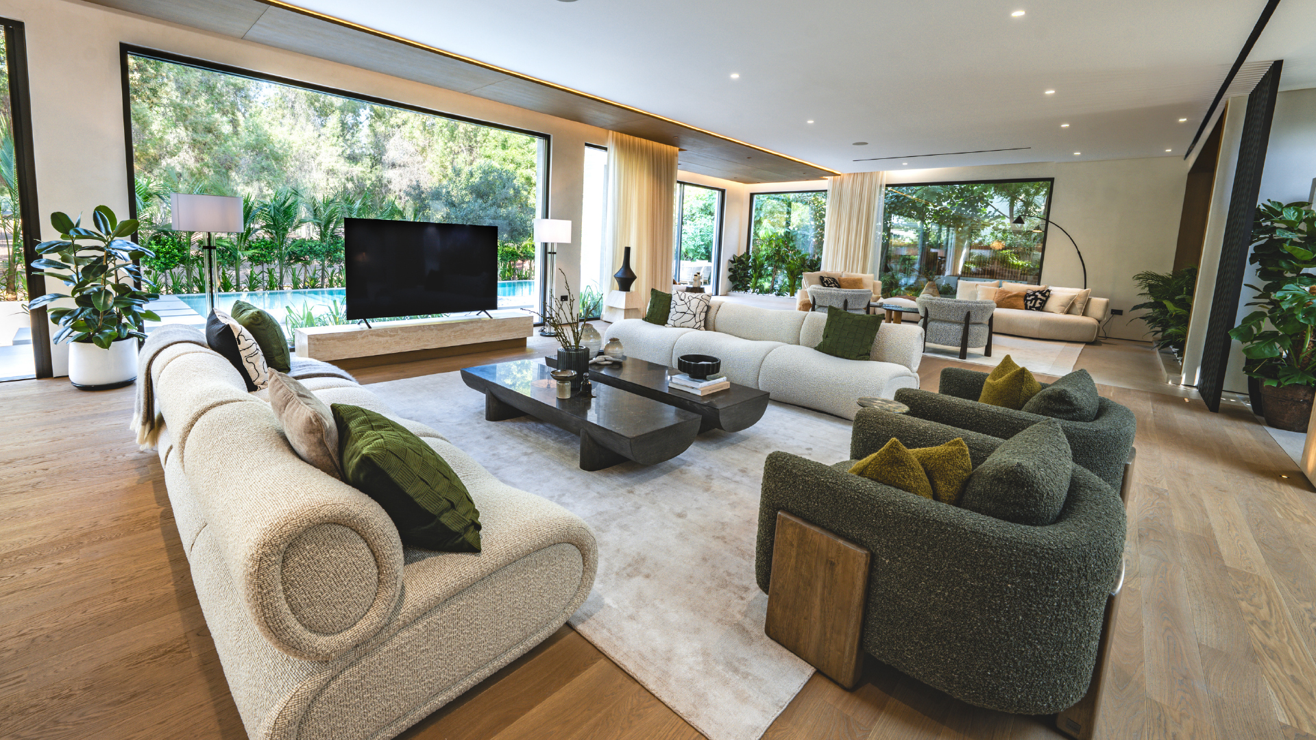 5 Bedroom Villa for Sale in Lime Tree Valley, Jumeirah Golf Estates