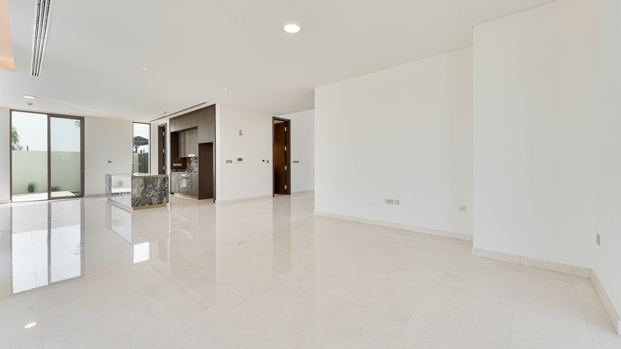 5 Bedroom Villa for Sale in Palm Hills, Dubai Hills Estate — photo 2 of 43
