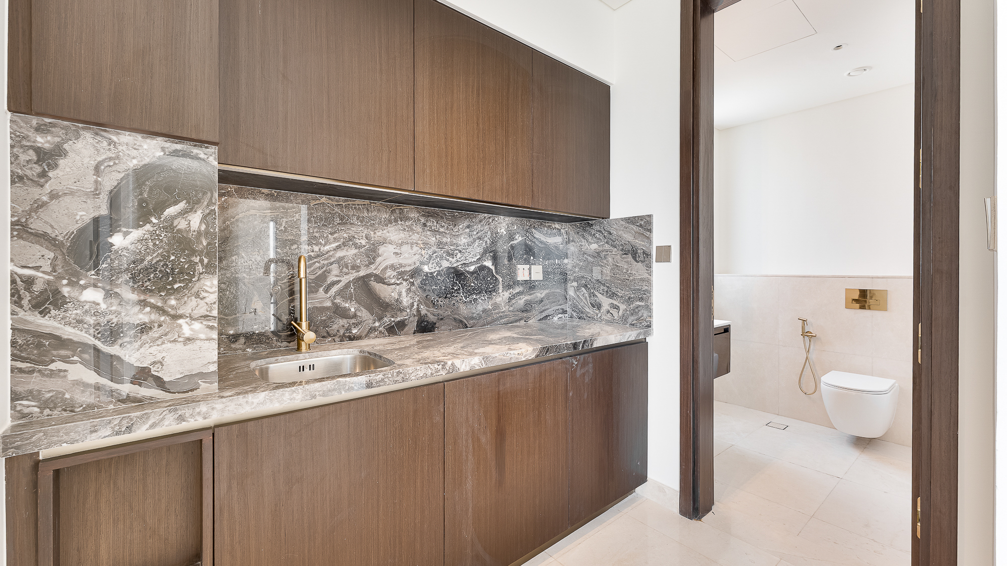 5 Bedroom Villa for Sale in Palm Hills, Dubai Hills Estate — photo 7 of 43