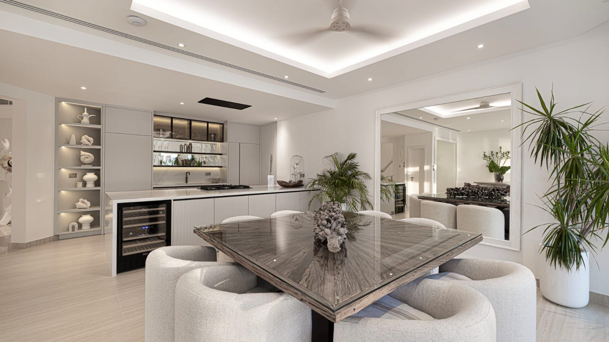 5 Bedroom Villa for Sale in Signature Villas Frond M, Palm Jumeirah — photo 2 of 22