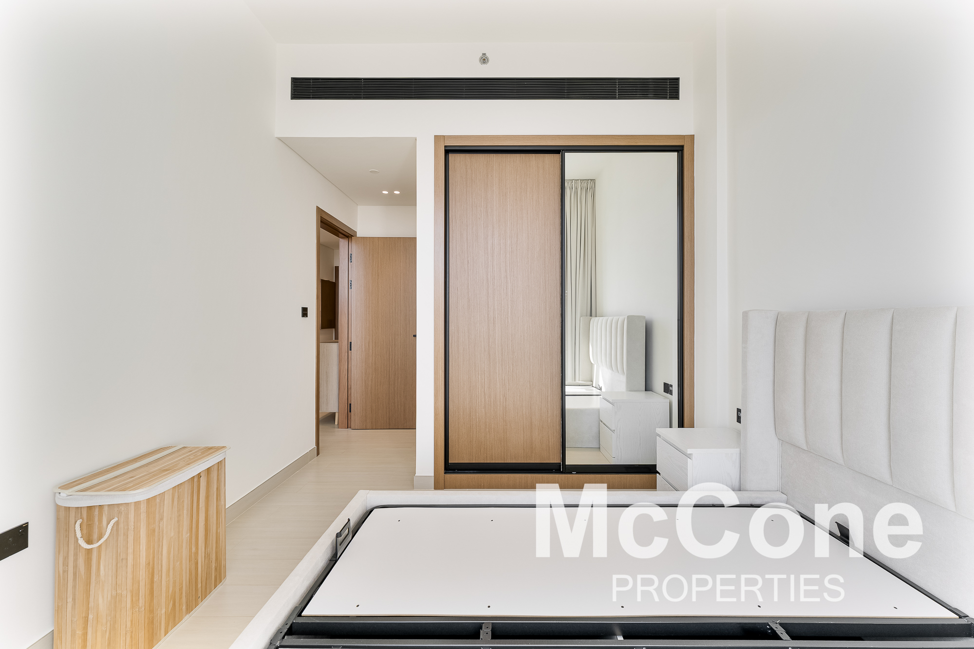 1 Bedroom Apartment for Sale in Binghatti Tulip, Jumeirah Village Circle — photo 8 of 14