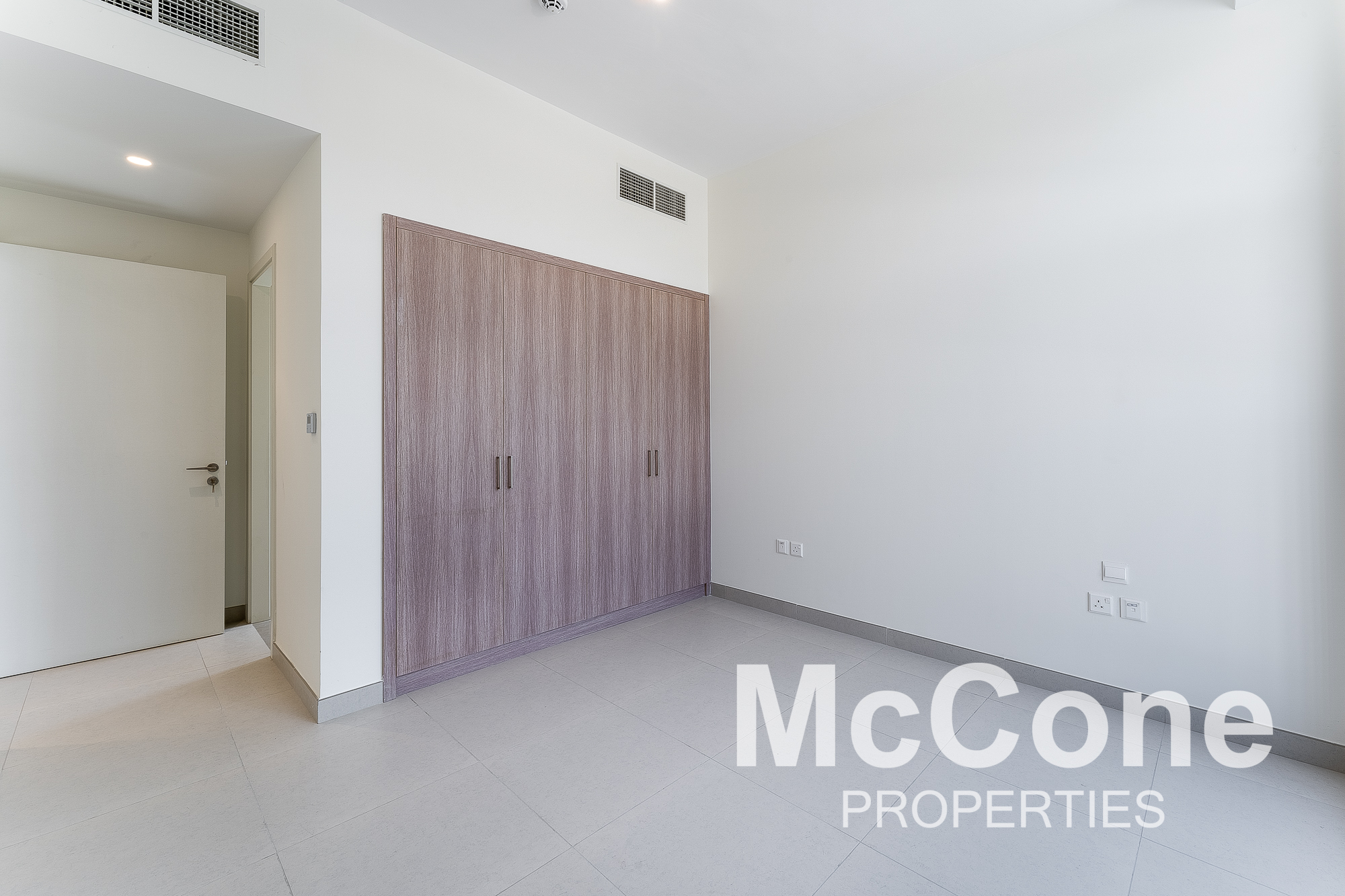 4 Bedroom Villa for Sale in The Pulse Beachfront 2, Dubai South (Dubai World Central) — photo 8 of 30