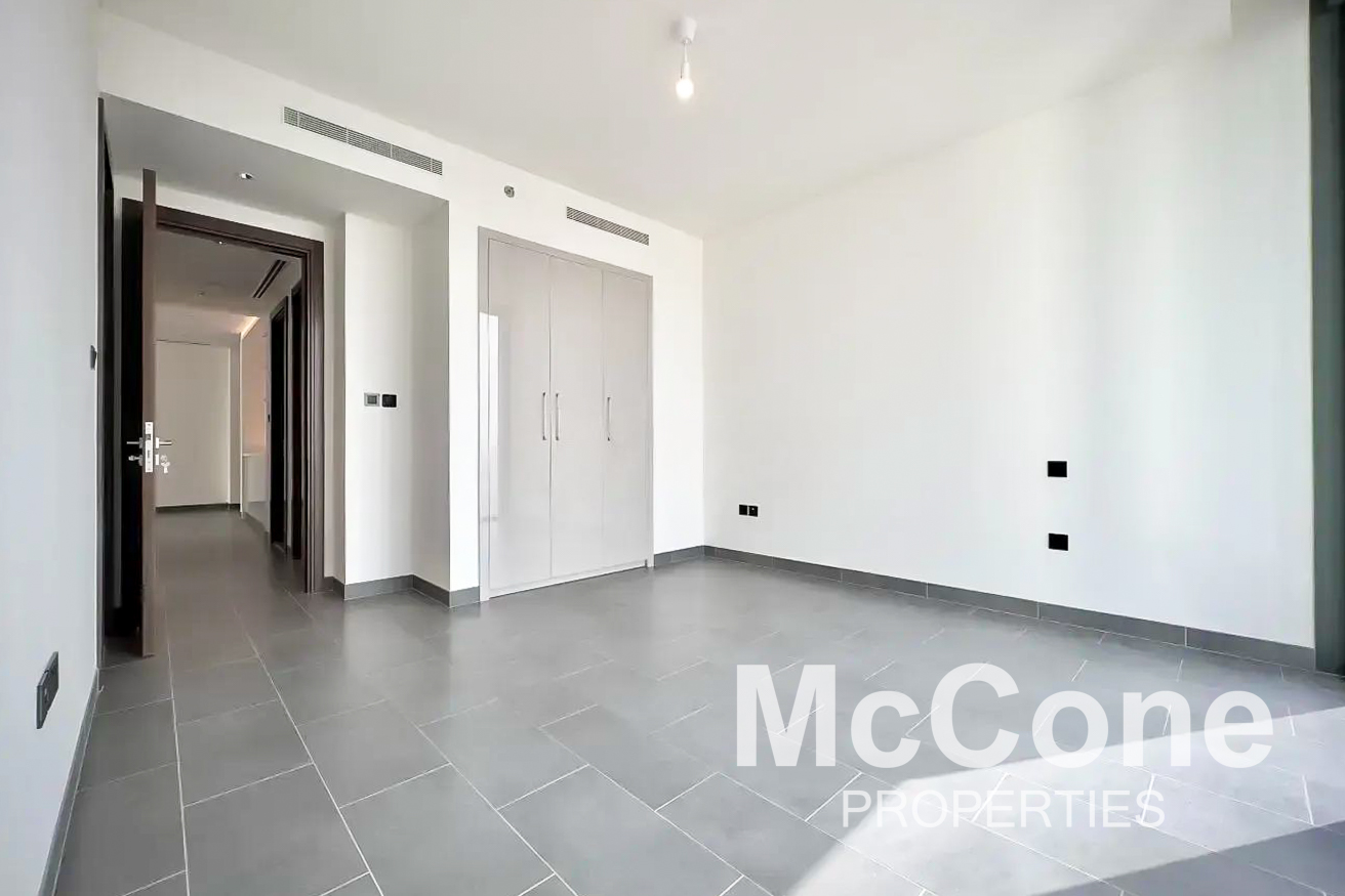 2 Bedroom Apartment for Sale in The Crest Tower C, Mohammed Bin Rashid City — photo 8 of 26