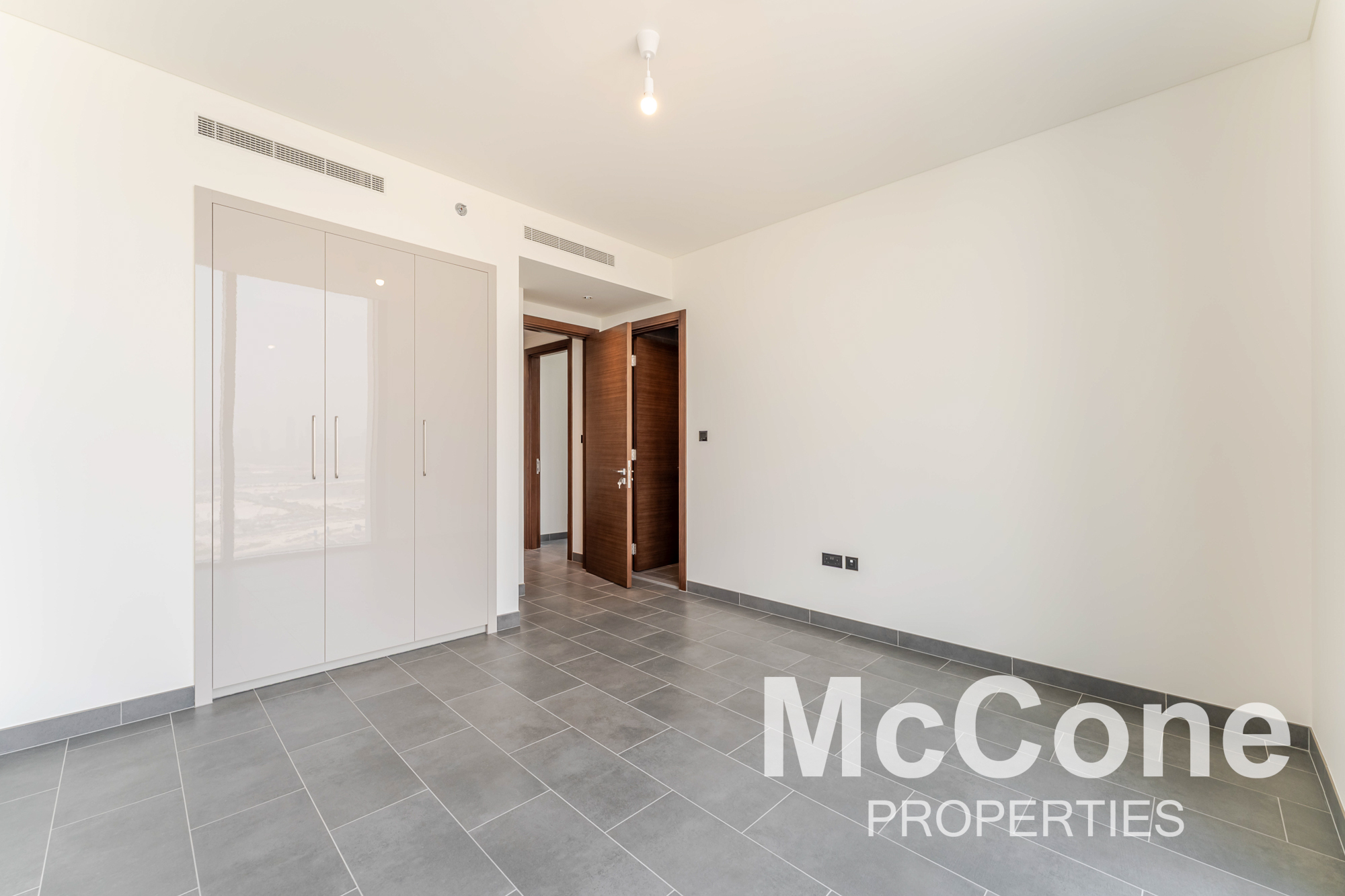 2 Bedroom Apartment for Sale in The Crest Tower C, Mohammed Bin Rashid City — photograph 16 of 26