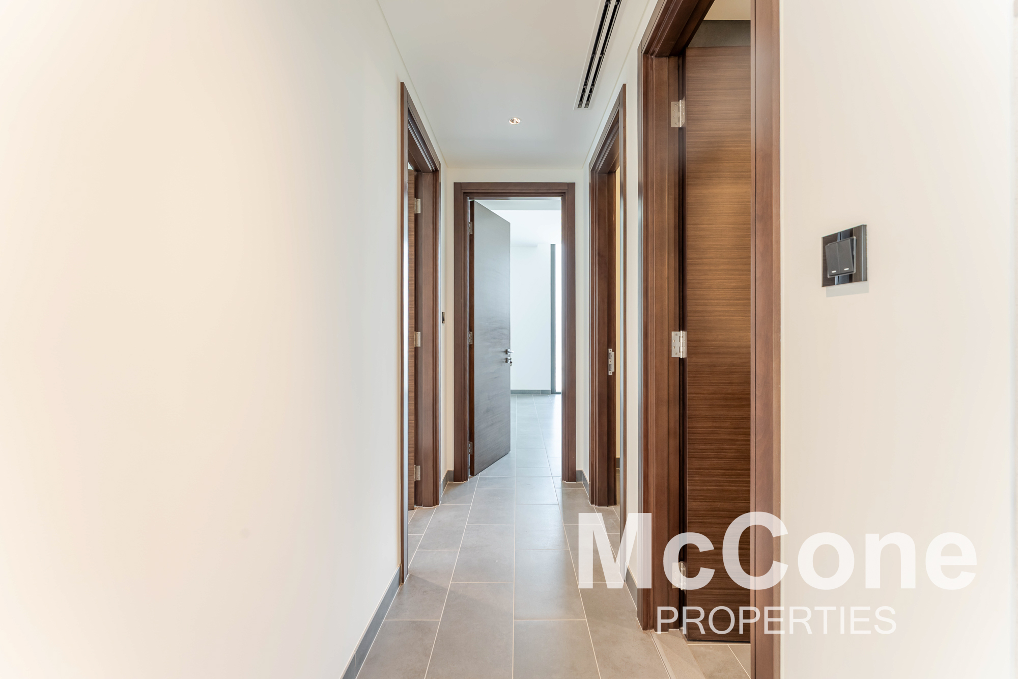 2 Bedroom Apartment for Sale in The Crest Tower C, Mohammed Bin Rashid City — photograph 18 of 26