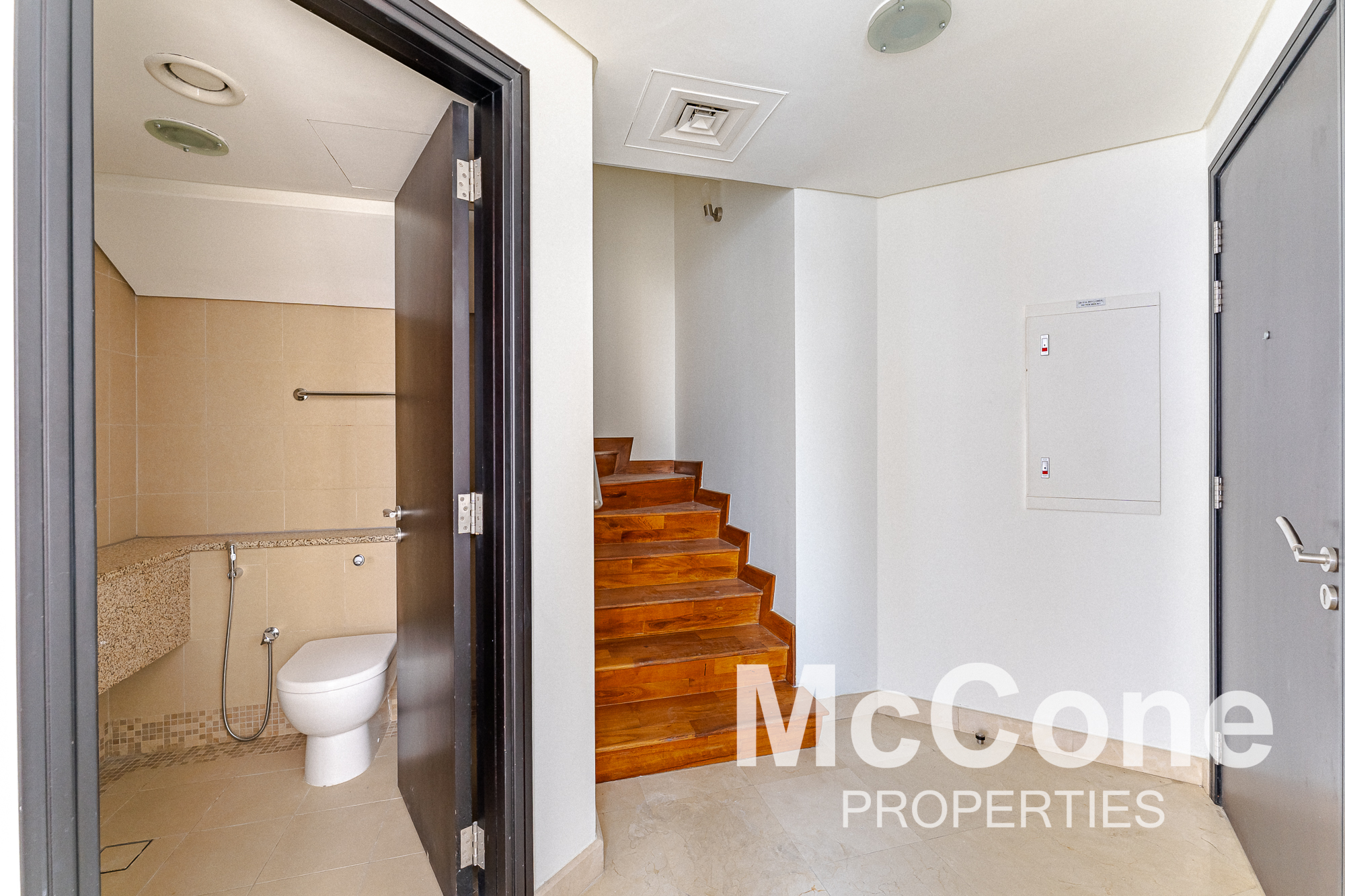 1 Bedroom Apartment for Sale in Sky Gardens, DIFC — photo 8 of 17