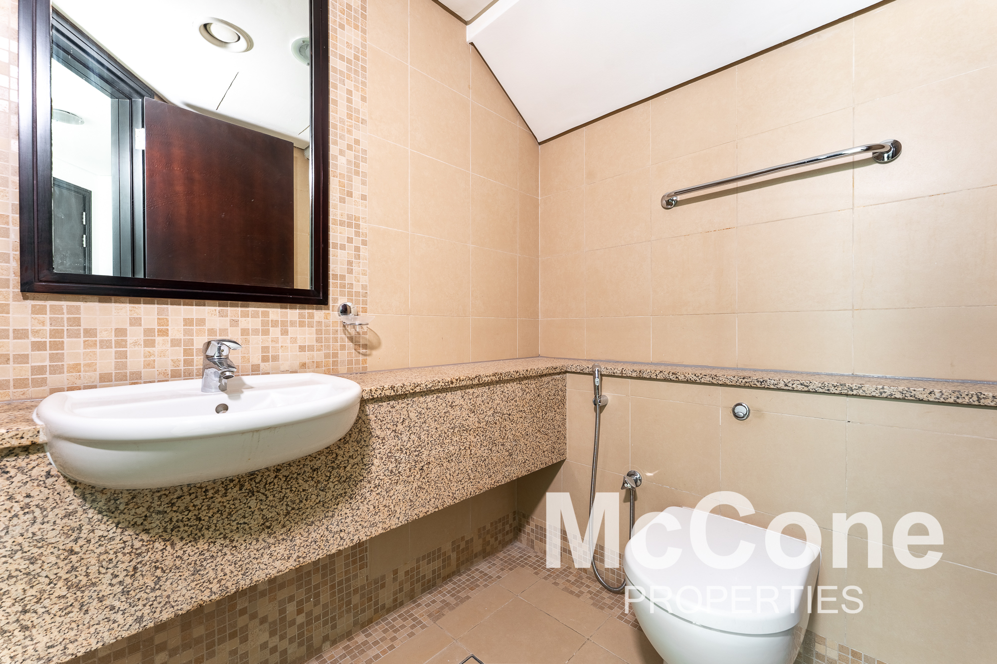 1 Bedroom Apartment for Sale in Sky Gardens, DIFC — photo 9 of 17