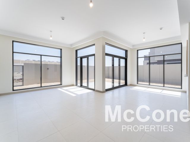 4 Bedroom Villa for Sale in The Pulse Beachfront 3, Dubai South (Dubai World Central)