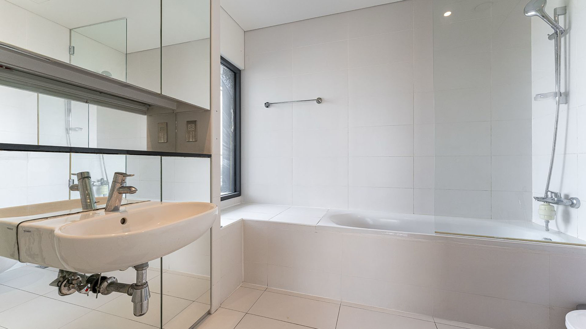 2 Bedroom Apartment for Sale in Index Tower, DIFC — photograph 14 of 20