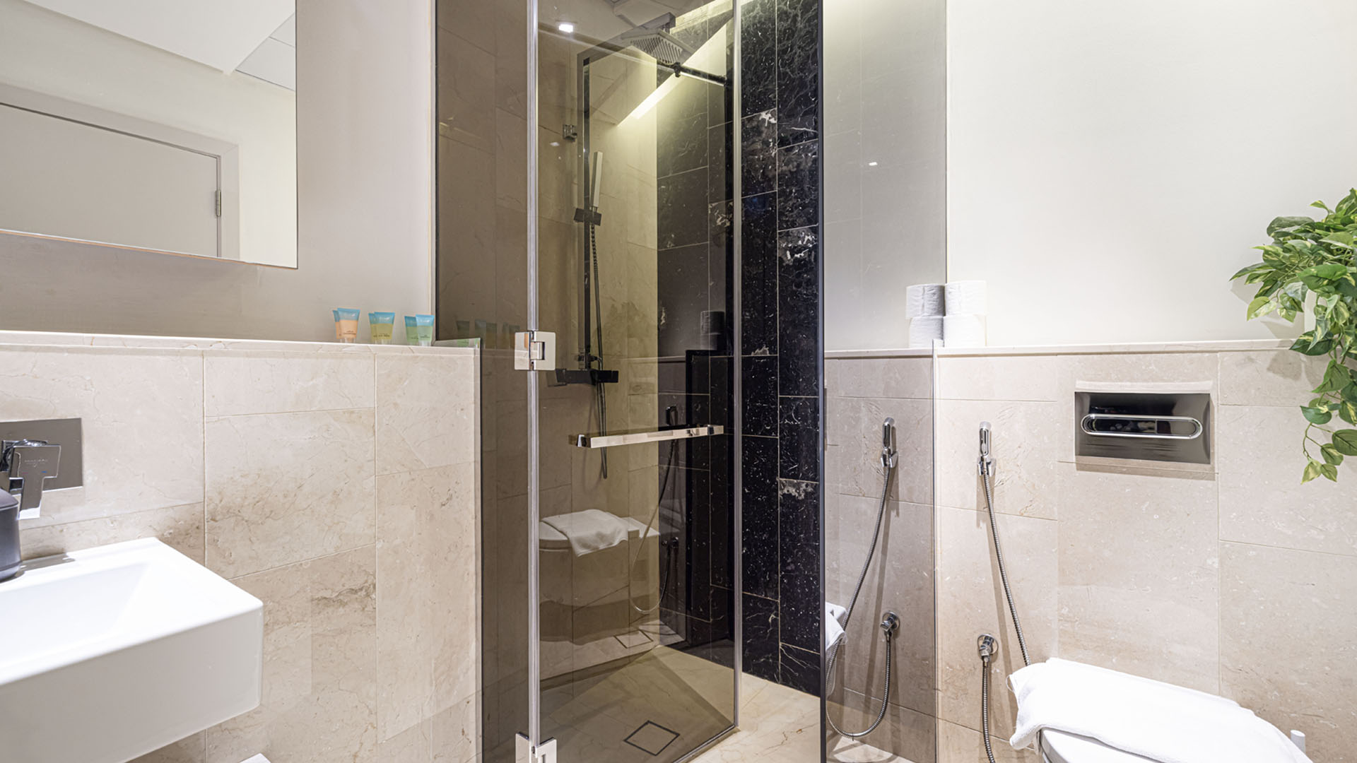 2 Bedroom Apartment for Sale in The 8, Palm Jumeirah — photograph 21 of 30