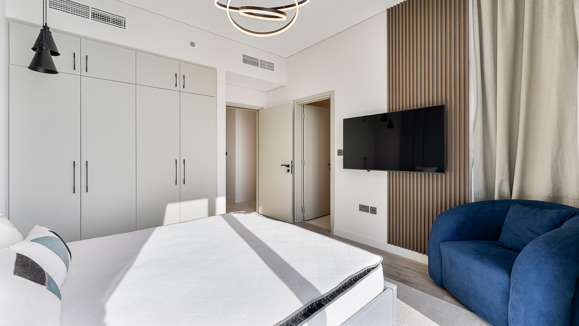 4 Bedroom Apartment for Sale in 5242 Tower 1, Dubai Marina — photograph 12 of 17