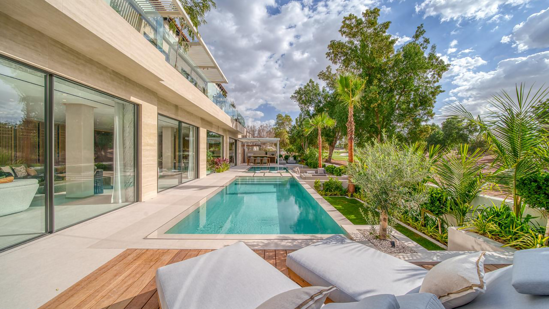 6 Bedroom Villa for Sale in Olive Point, Jumeirah Golf Estates — photograph 65 of 67