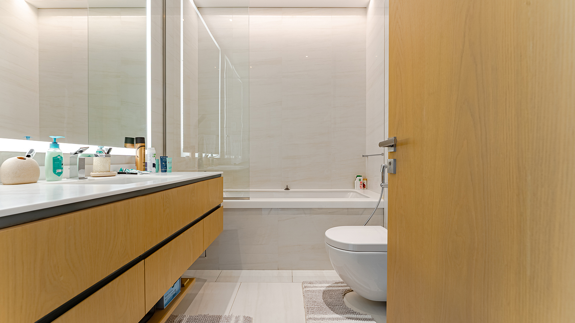 2 Bedroom Apartment for Sale in SLS Dubai Hotel & Residences, Business Bay — photograph 19 of 26