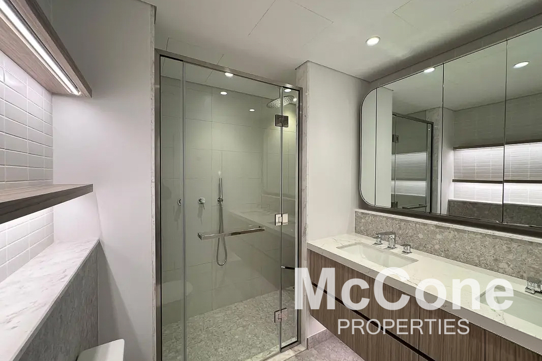 2 Bedroom Apartment for Sale in Kensington Waters B, Mohammed Bin Rashid City — photo 5 of 10