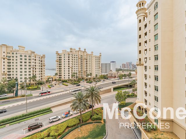 3 Bedroom Apartment for Sale in Al Hamri, Palm Jumeirah