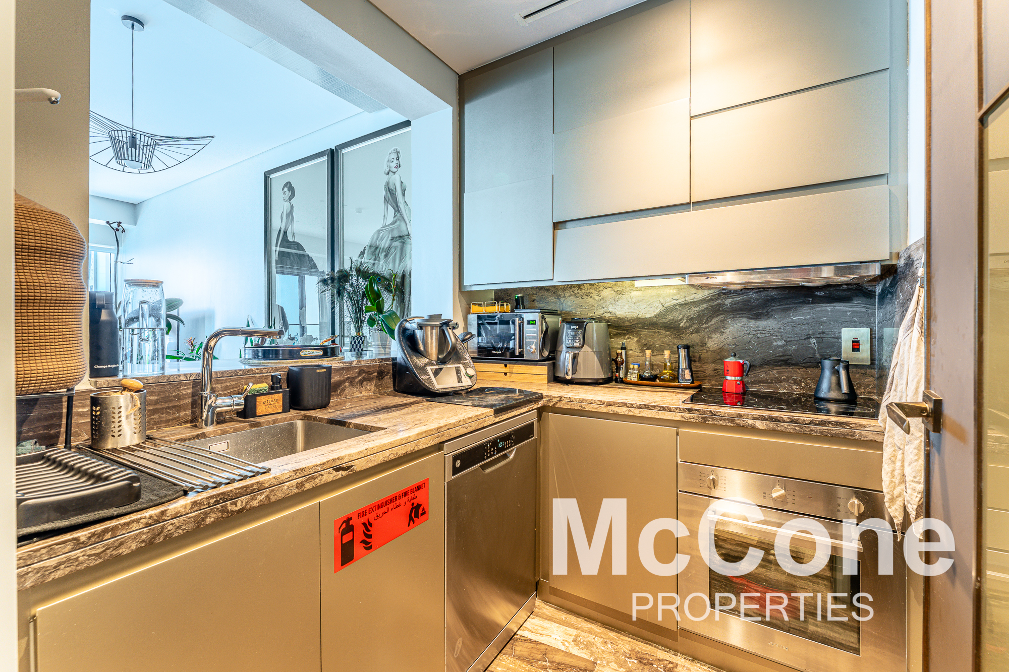 1 Bedroom Apartment for Sale in Damac Heights, Dubai Marina — photo 6 of 19