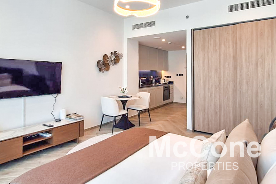Studio Apartment for Sale in Peninsula Three, Business Bay — photo 9 of 12