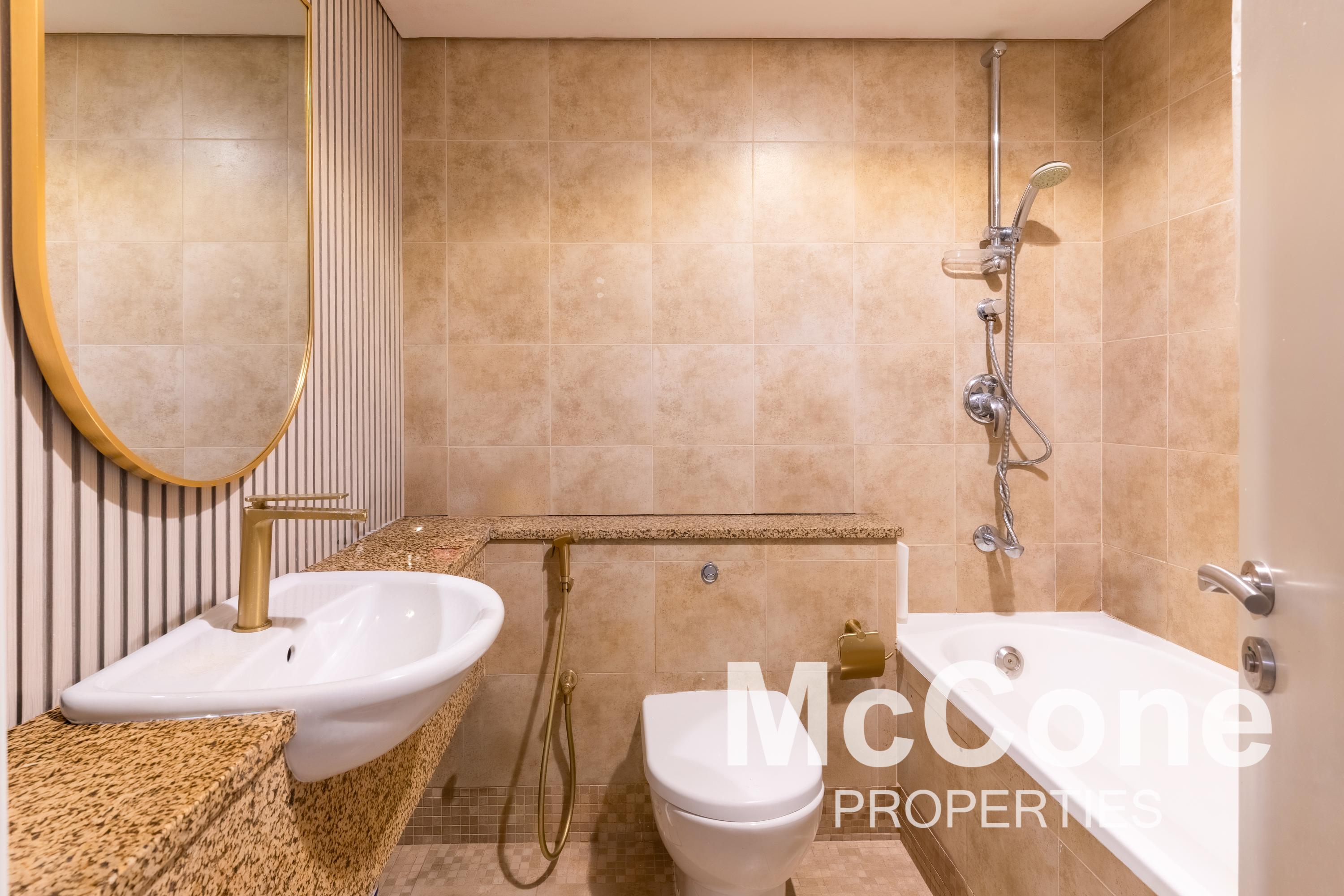 Studio Apartment for Sale in Sky Gardens, DIFC — photograph 15 of 15