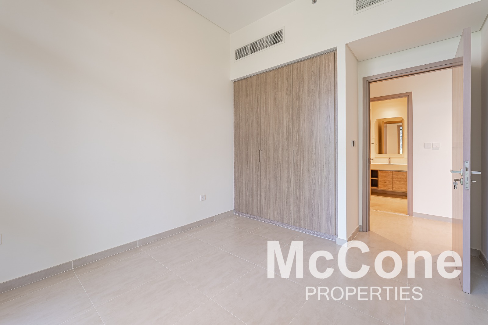 2 Bedroom Apartment for Sale in Creek Edge Tower 1, Dubai Creek Harbour (The Lagoons) — photo 9 of 14