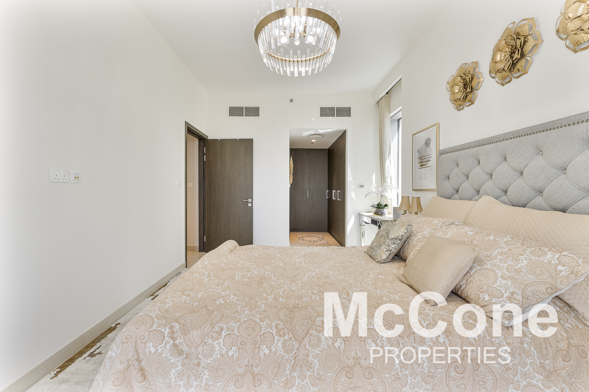 2 Bedroom Apartment for Sale in Harbour Views 1, Dubai Creek Harbour (The Lagoons) — photograph 11 of 20