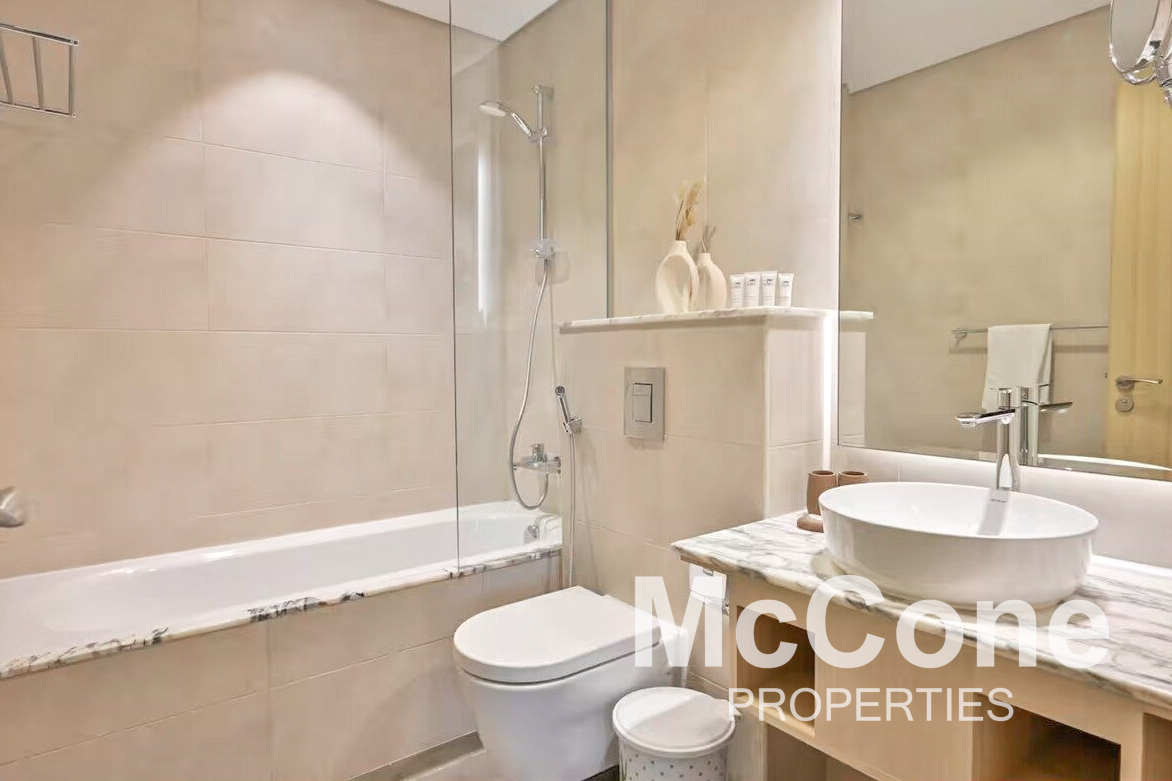 1 Bedroom Apartment for Sale in Paramount Tower Hotel & Residences, Business Bay — photograph 14 of 16