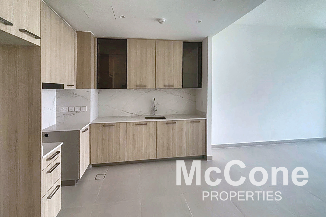 2 Bedroom Apartment for Sale in Golf Grand, Dubai Hills Estate — photo 5 of 15