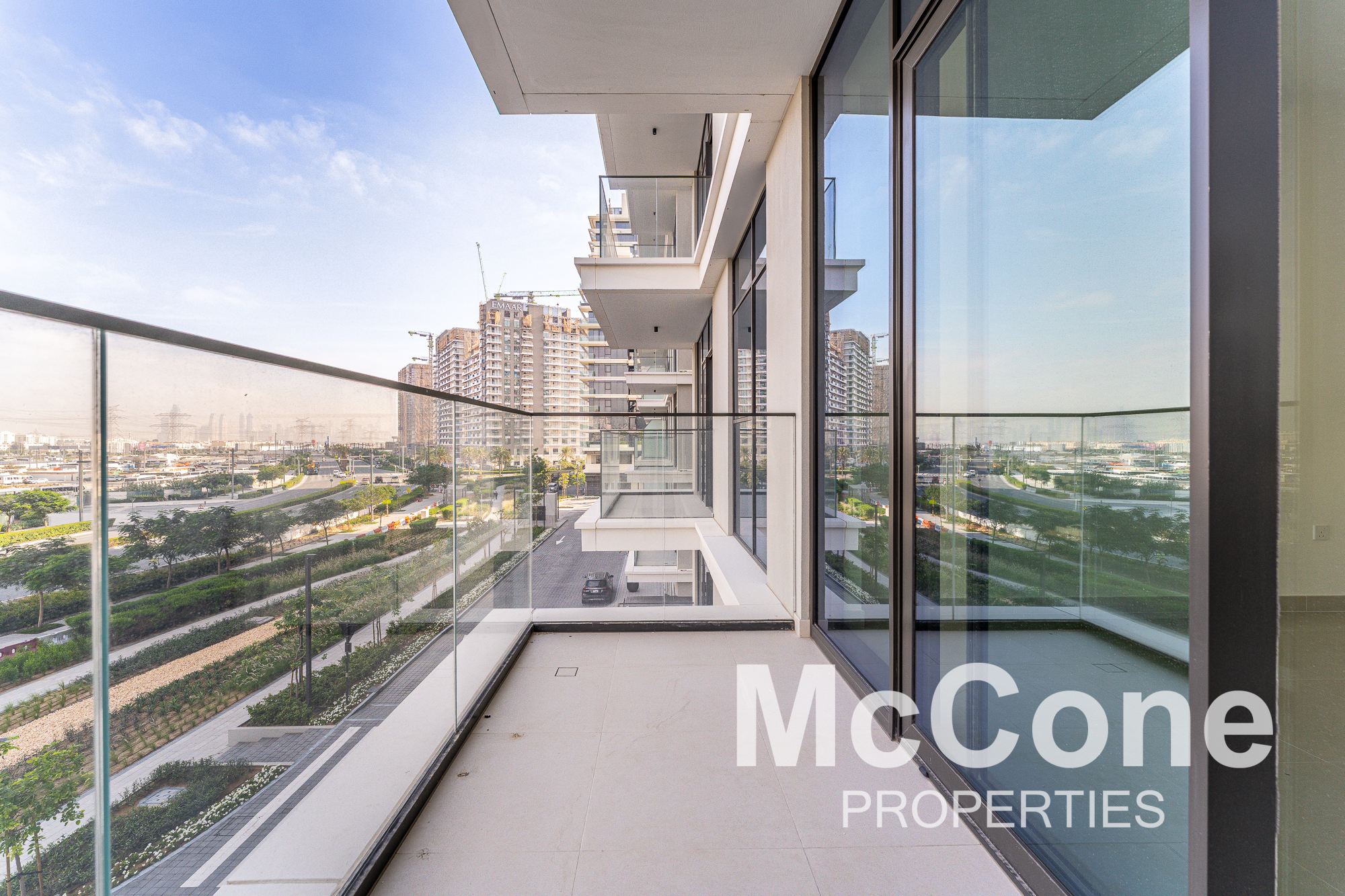 2 Bedroom Apartment for Sale in Golf Grand, Dubai Hills Estate — photograph 15 of 17