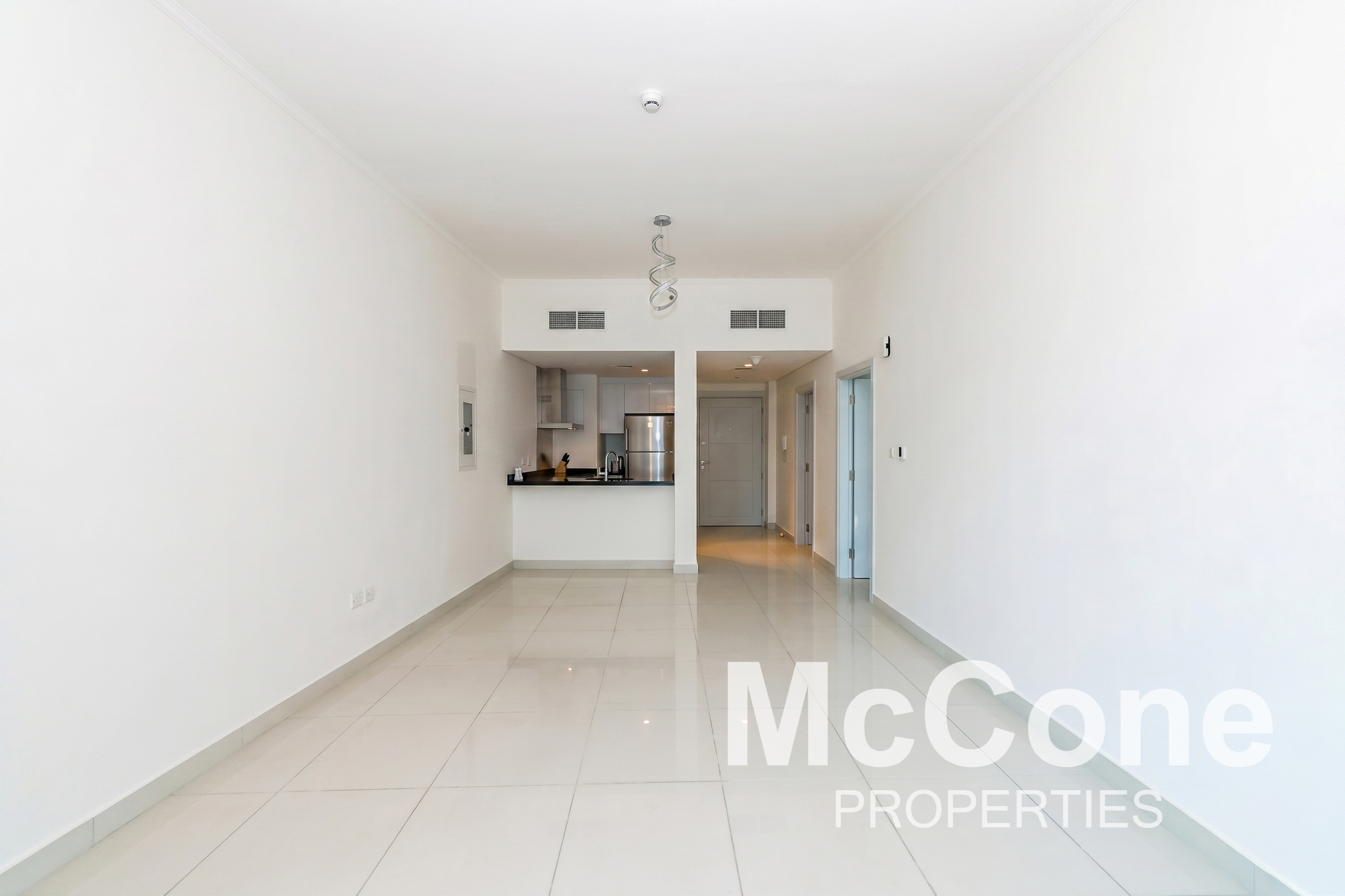 1 Bedroom Apartment for Sale in Damac Heights, Dubai Marina — photo 2 of 13
