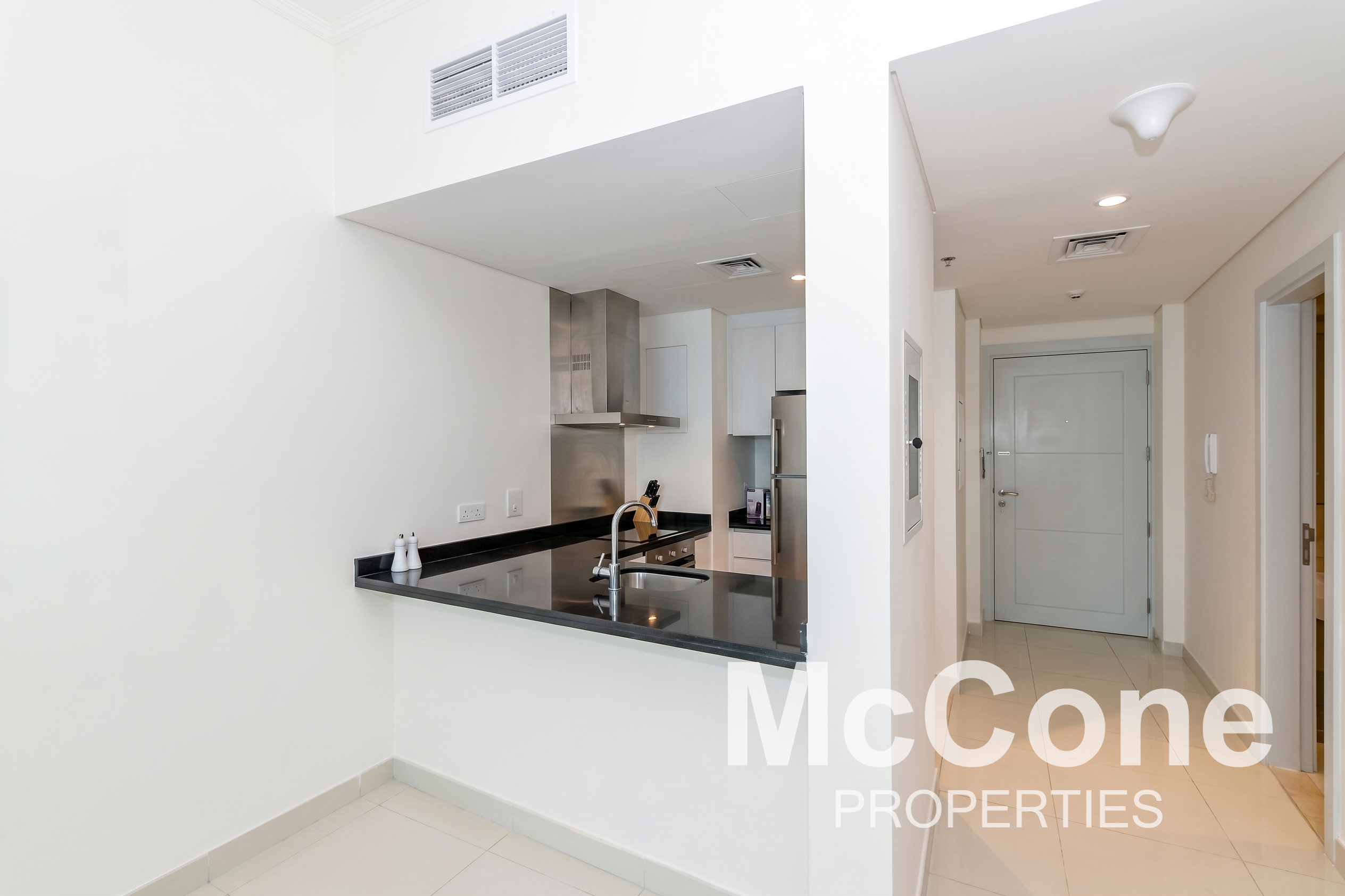 1 Bedroom Apartment for Sale in Damac Heights, Dubai Marina — photo 5 of 13