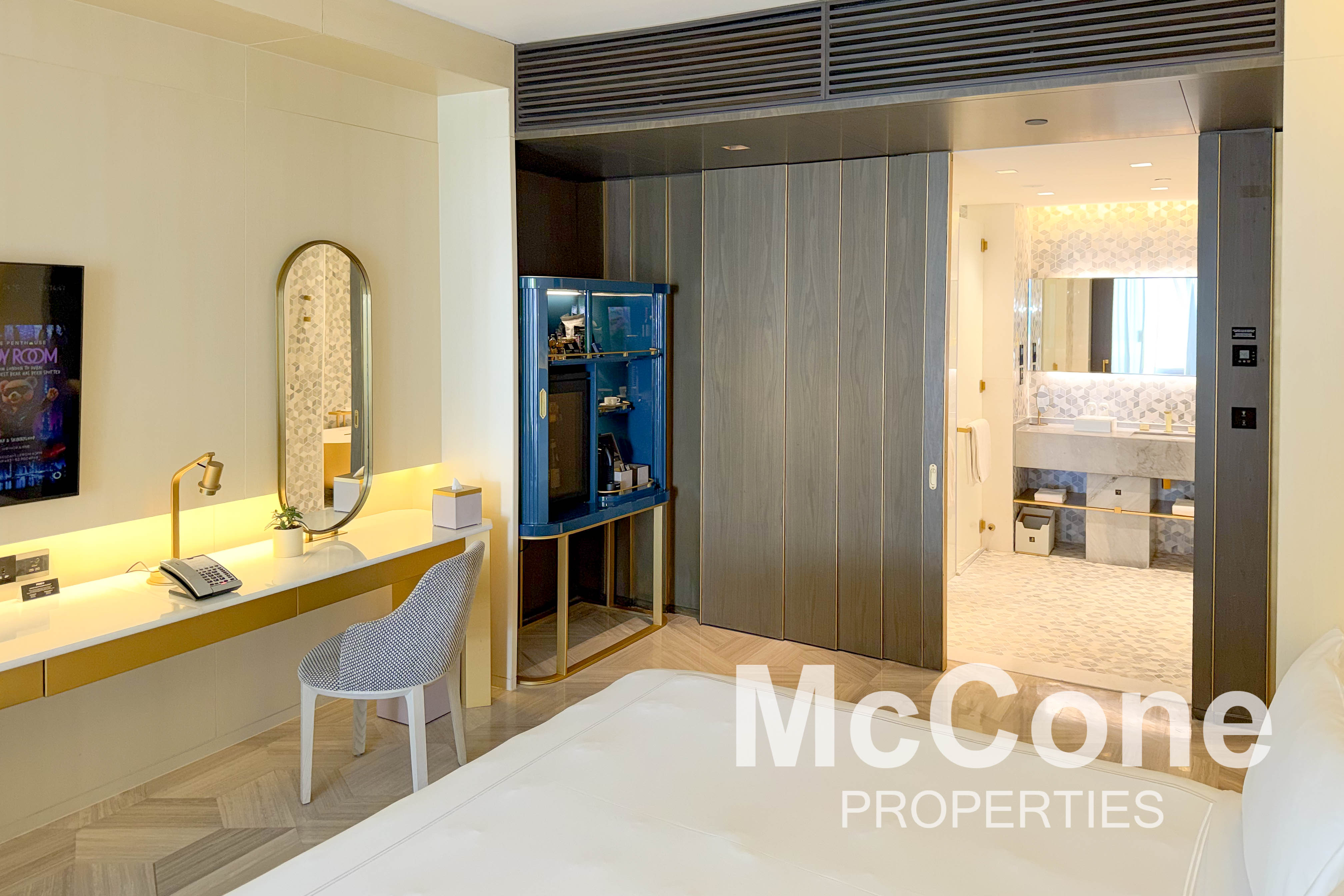 Studio Apartment for Sale in FIVE Palm Jumeirah, Palm Jumeirah — photo 6 of 12