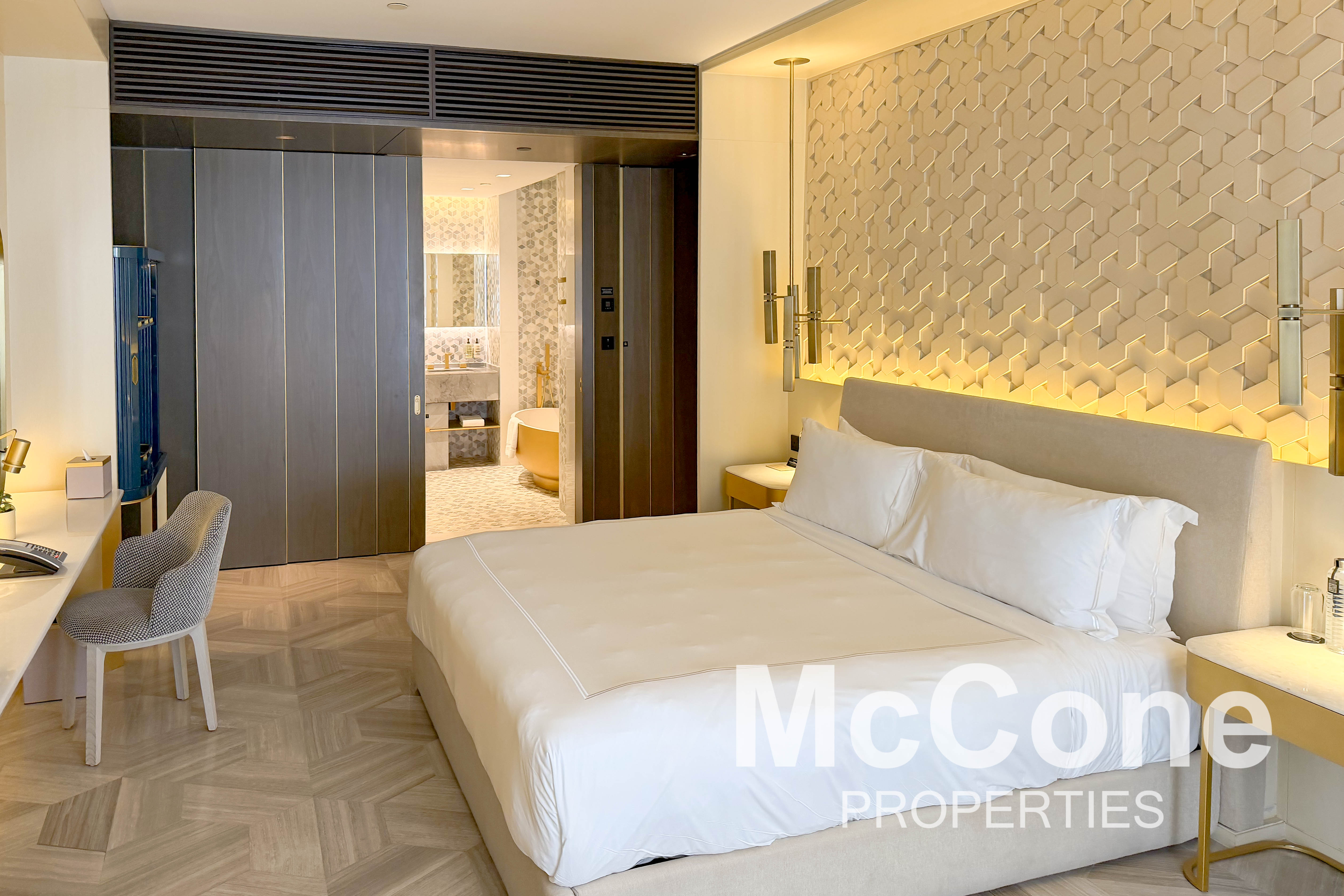 Studio Apartment for Sale in FIVE Palm Jumeirah, Palm Jumeirah — photo 8 of 12