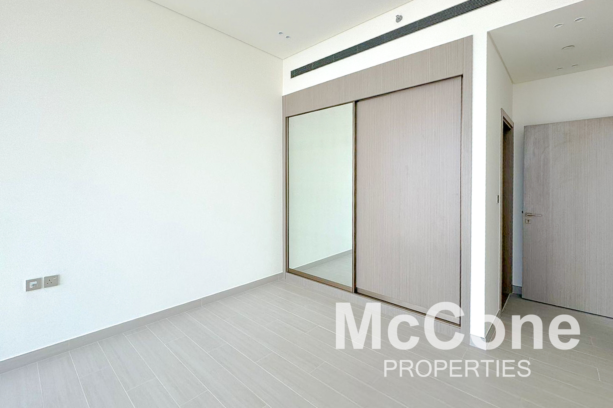 1 Bedroom Apartment for Sale in Binghatti Phantom, Jumeirah Village Circle — photo 5 of 11
