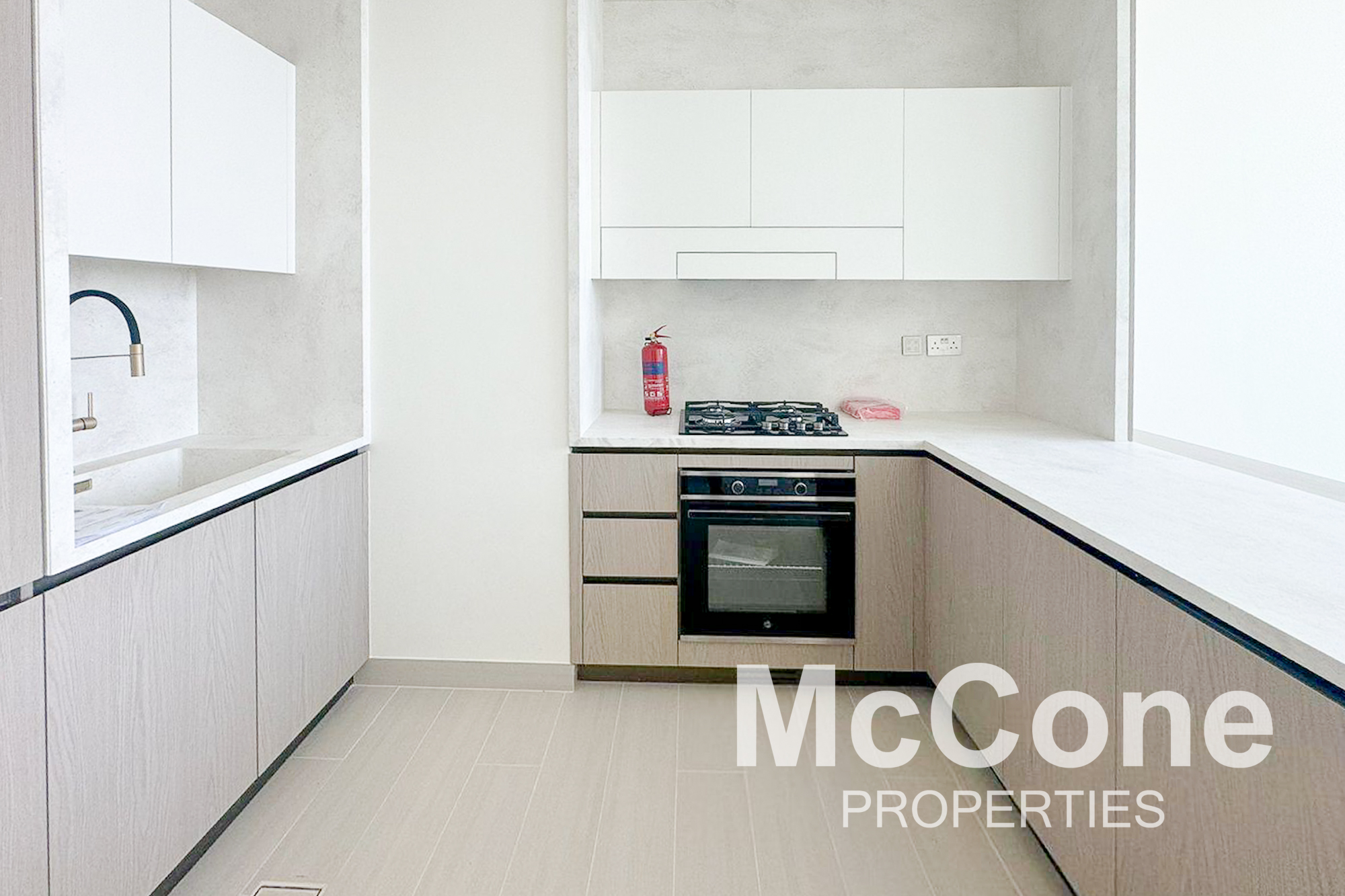 1 Bedroom Apartment for Sale in Binghatti Phantom, Jumeirah Village Circle — photo 3 of 11