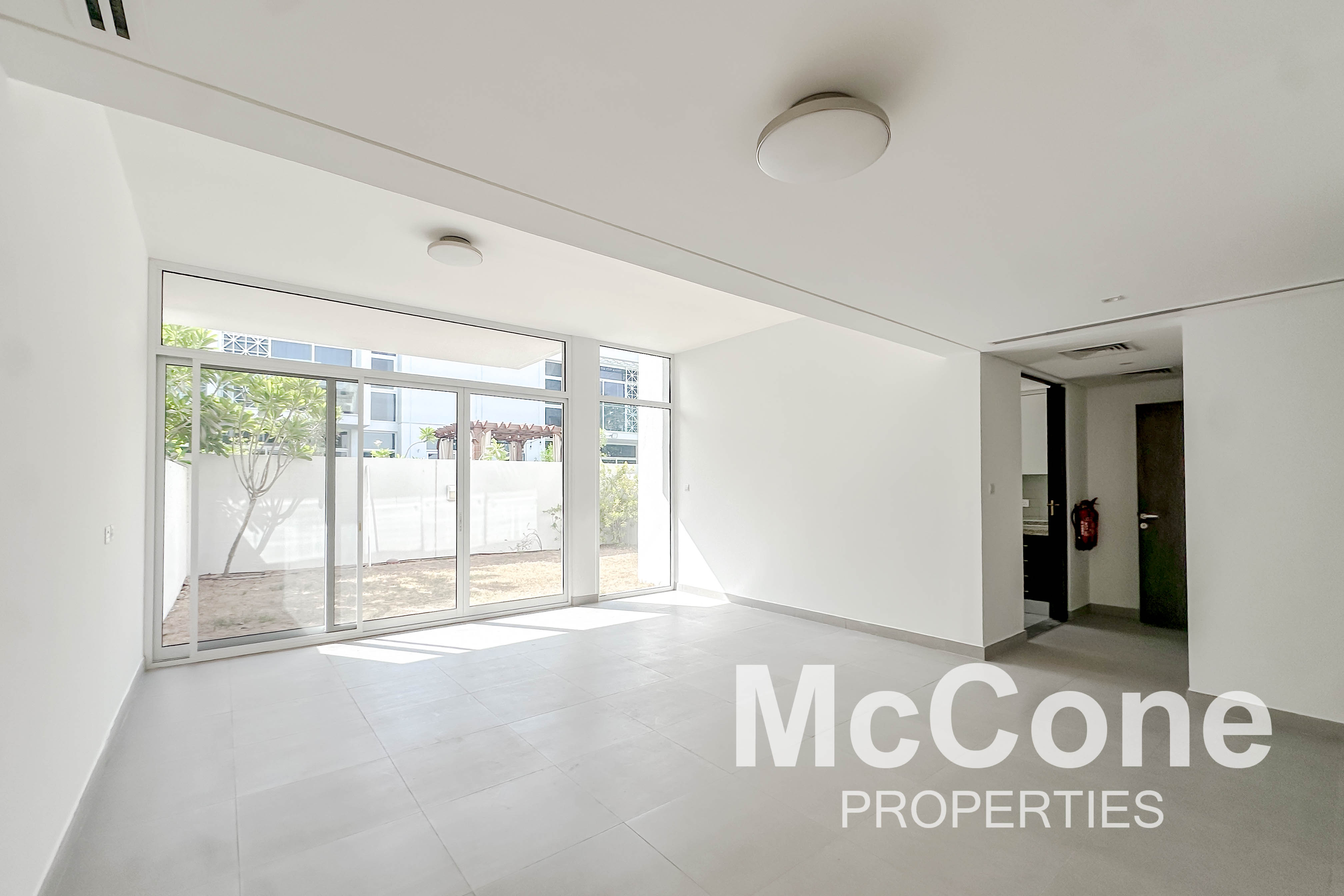 3 Bedroom Villa for Sale in Arabella Townhouses 2, Mudon — photo 2 of 10