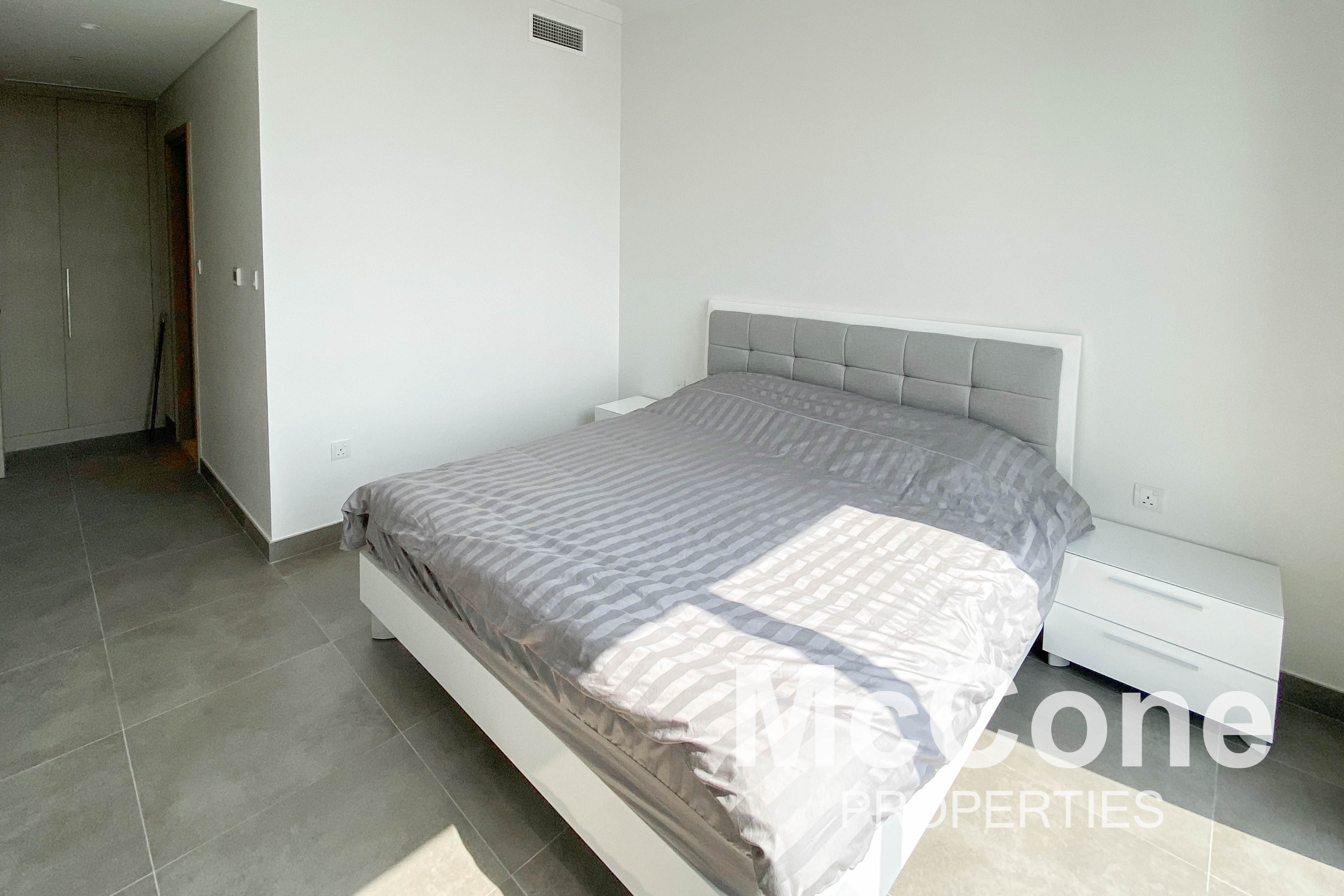 2 Bedroom Apartment for Sale in Creek Gate Tower 1, Dubai Creek Harbour (The Lagoons) — photo 4 of 10