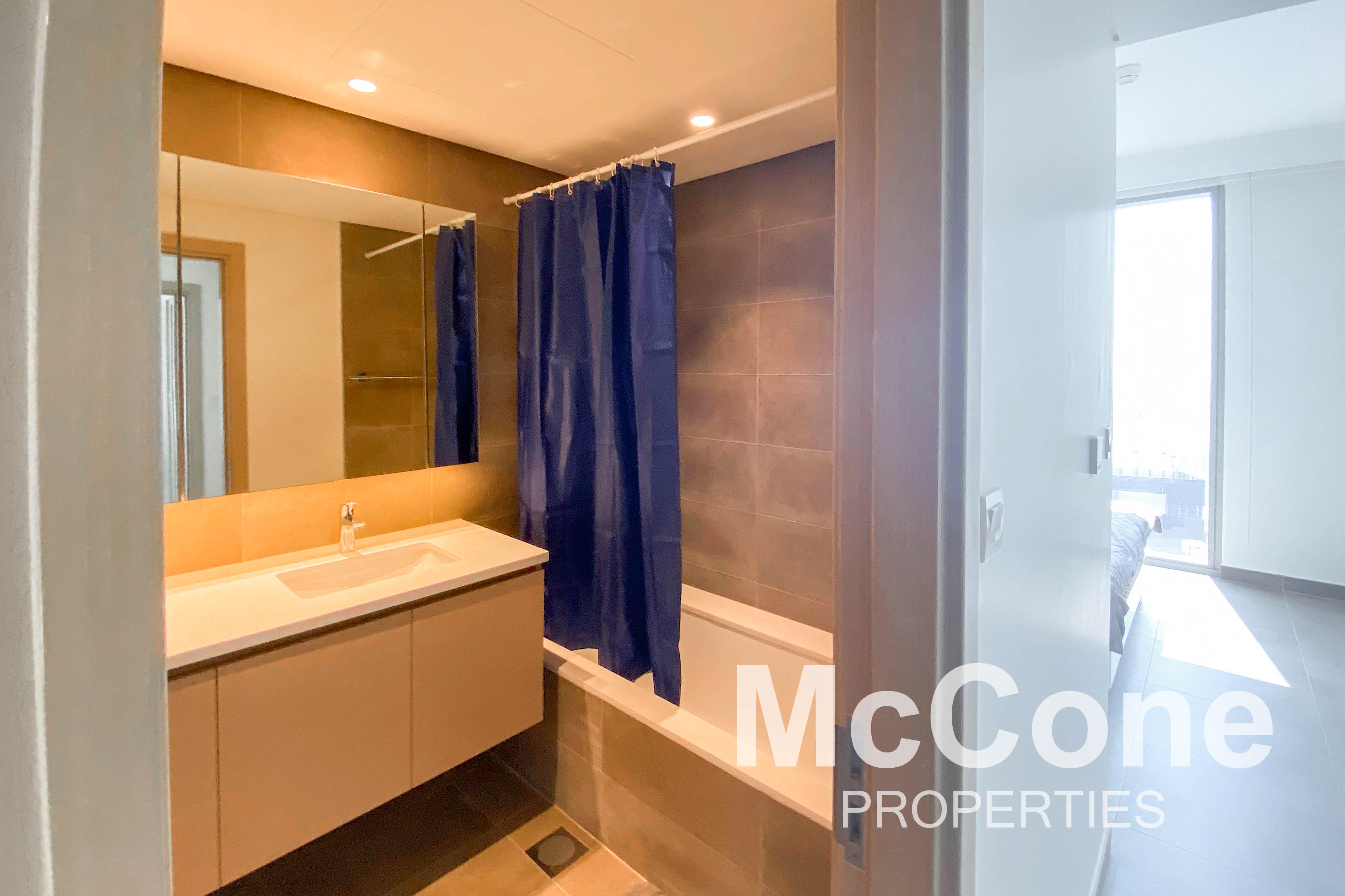 2 Bedroom Apartment for Sale in Creek Gate Tower 1, Dubai Creek Harbour (The Lagoons) — photo 8 of 10