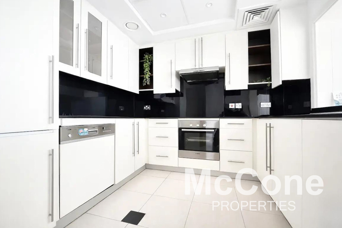 2 Bedroom Apartment for Sale in 8 Boulevard Walk, Downtown Dubai — photo 5 of 13