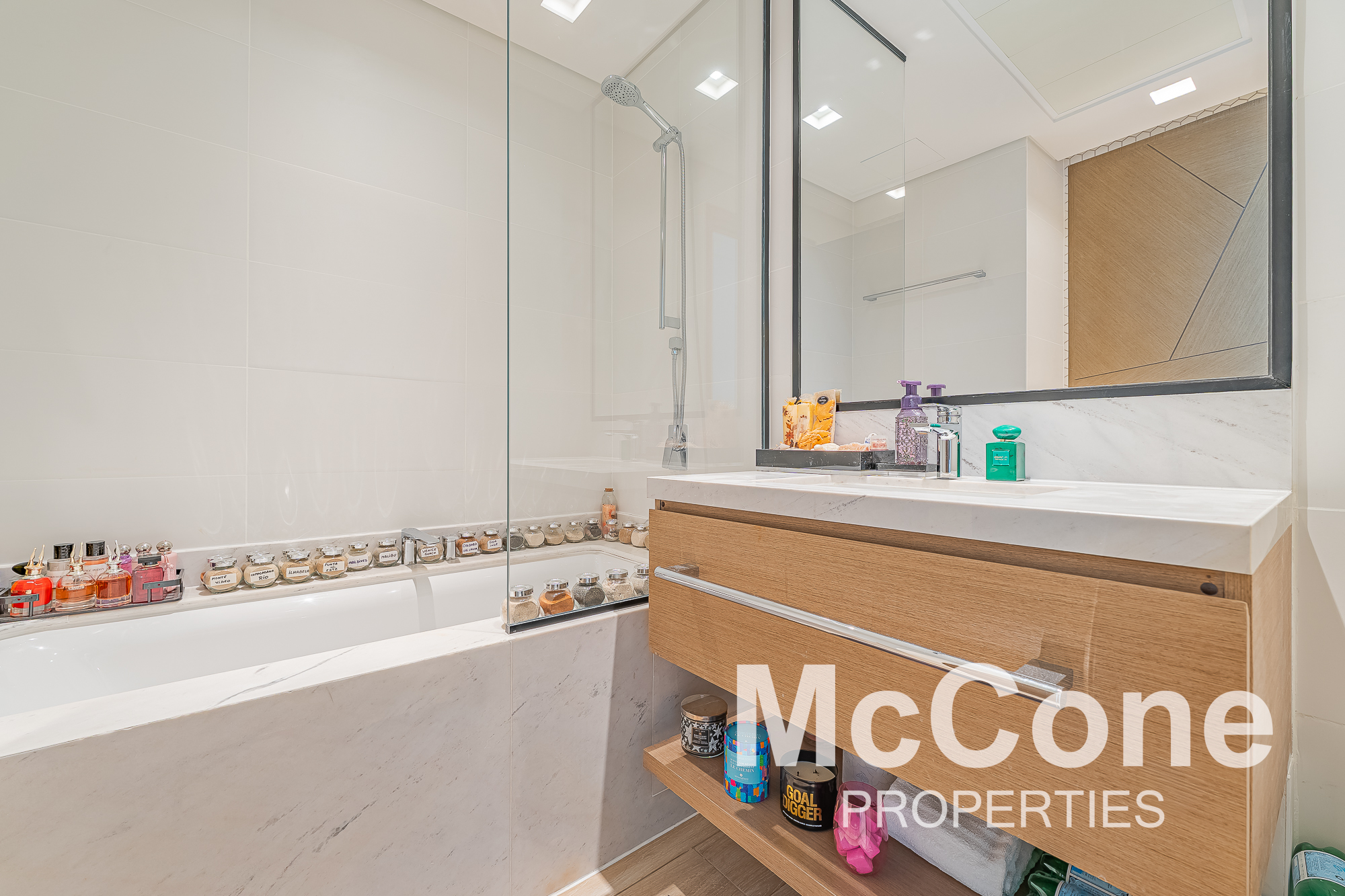 2 Bedroom Apartment for Sale in Palace Residences, Dubai Creek Harbour (The Lagoons) — photograph 13 of 17