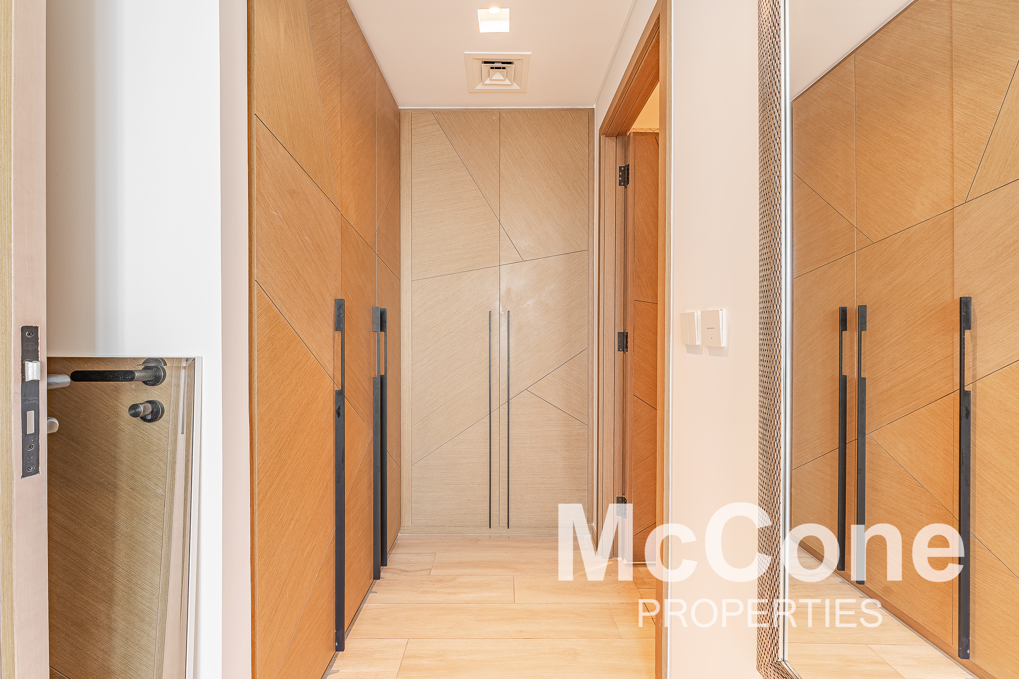 2 Bedroom Apartment for Sale in Palace Residences, Dubai Creek Harbour (The Lagoons) — photograph 11 of 17
