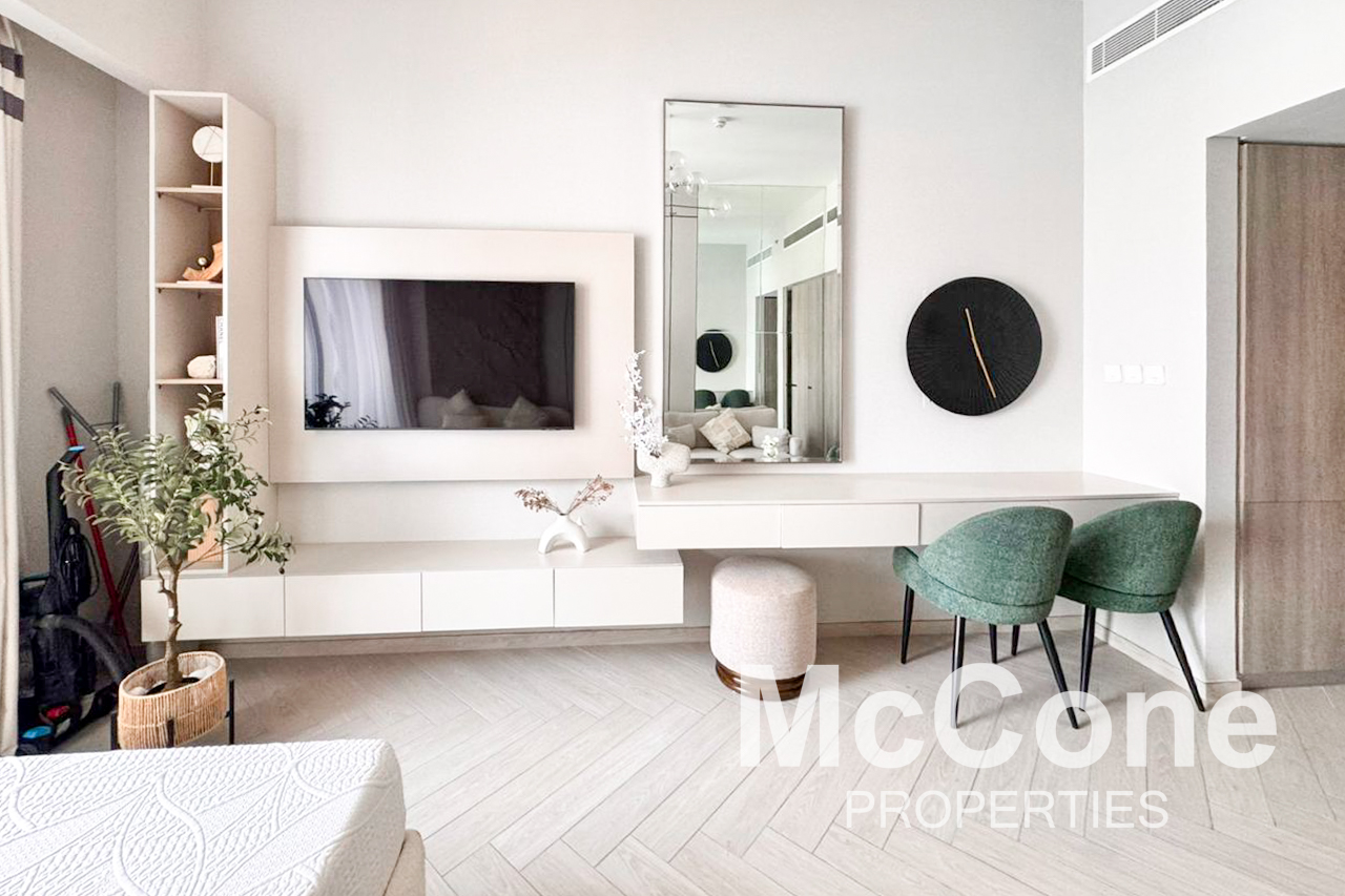 Studio Apartment for Sale in Oxford 212, Jumeirah Village Circle — photo 2 of 10