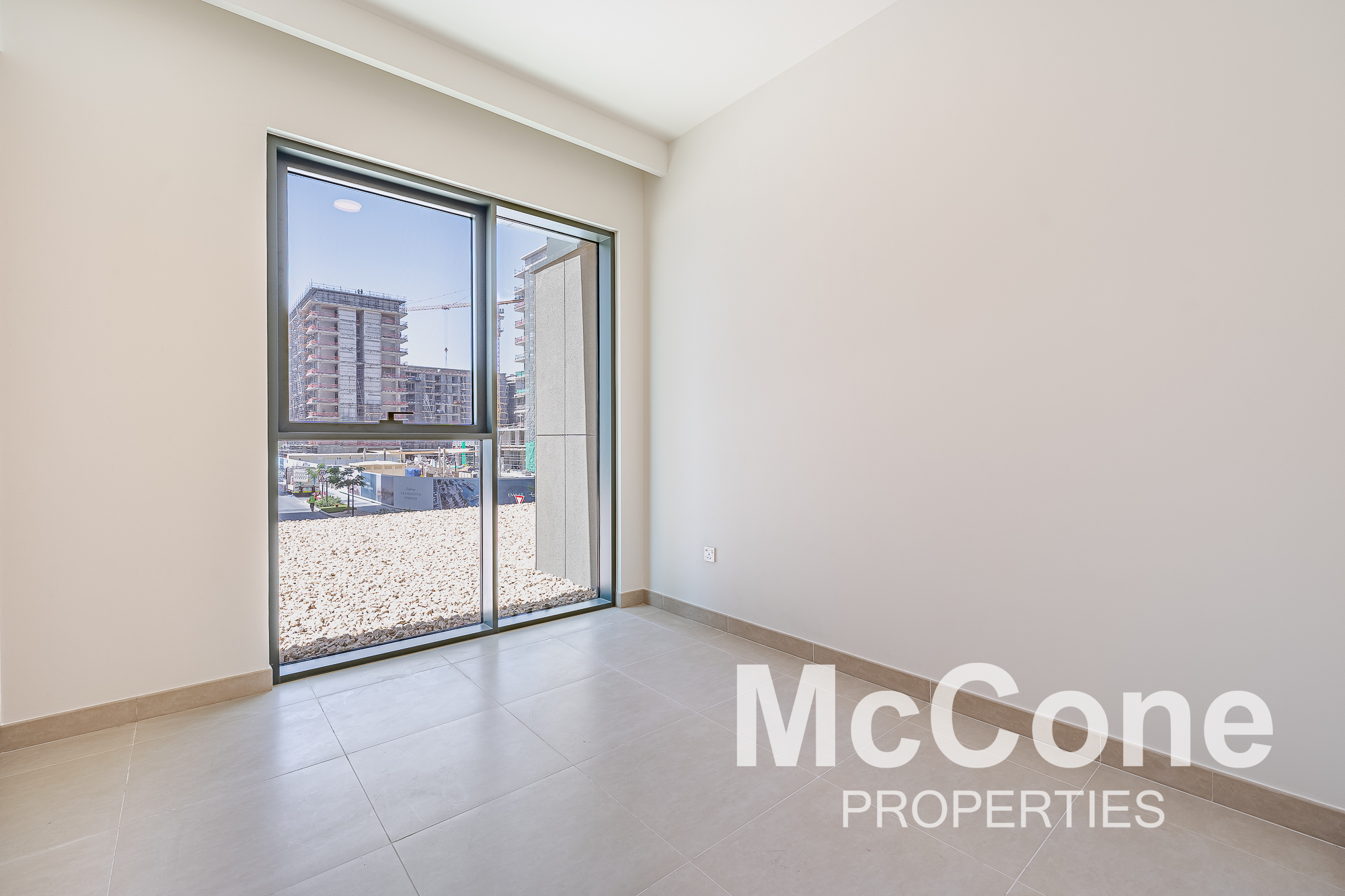 2 Bedroom Apartment for Sale in Seagate Building 3, Mina Rashid — photo 6 of 14