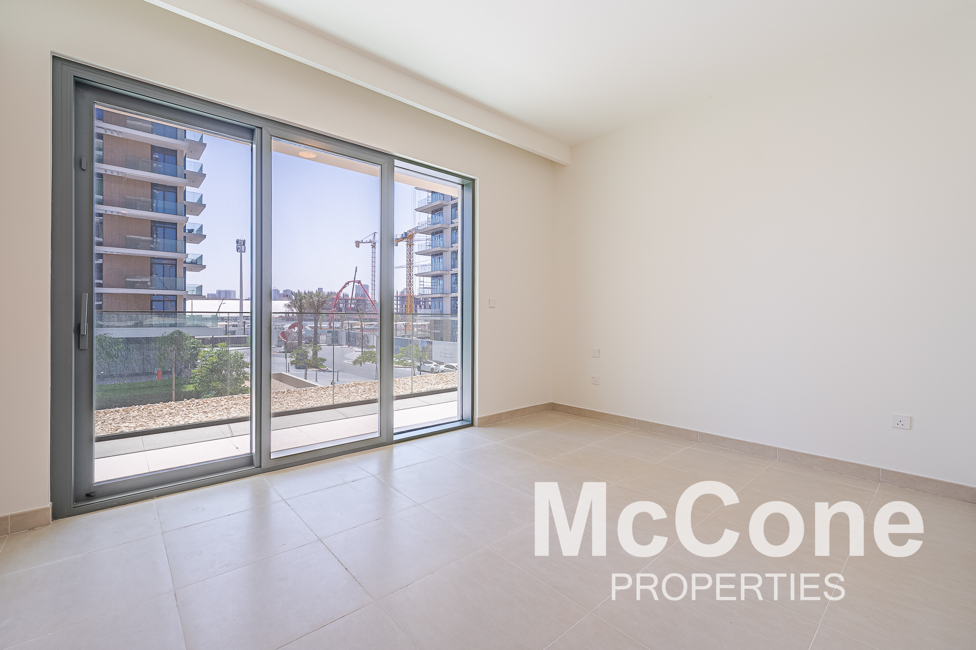 2 Bedroom Apartment for Sale in Seagate Building 3, Mina Rashid — photo 8 of 14