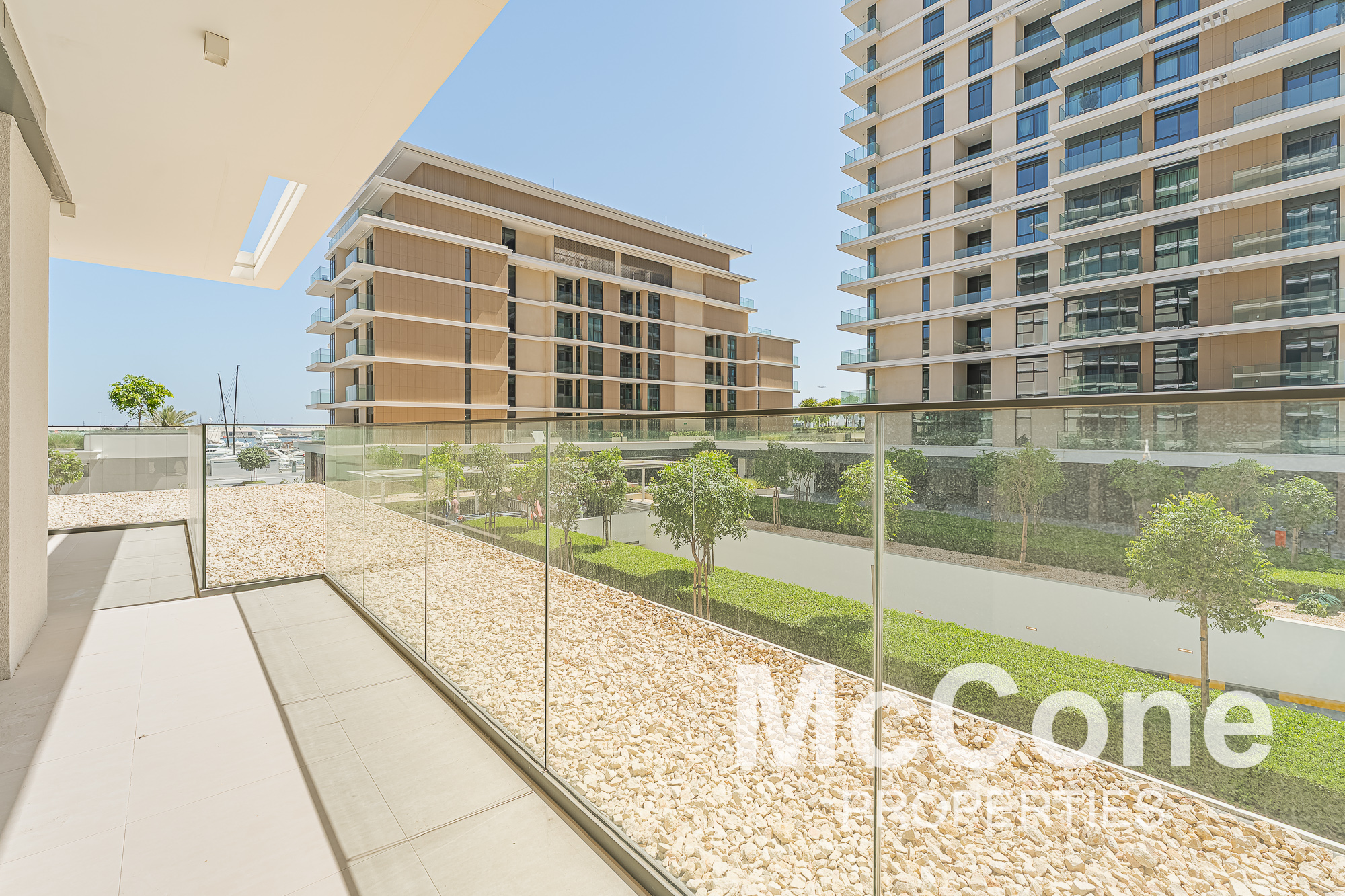 2 Bedroom Apartment for Sale in Seagate Building 3, Mina Rashid — photograph 10 of 14